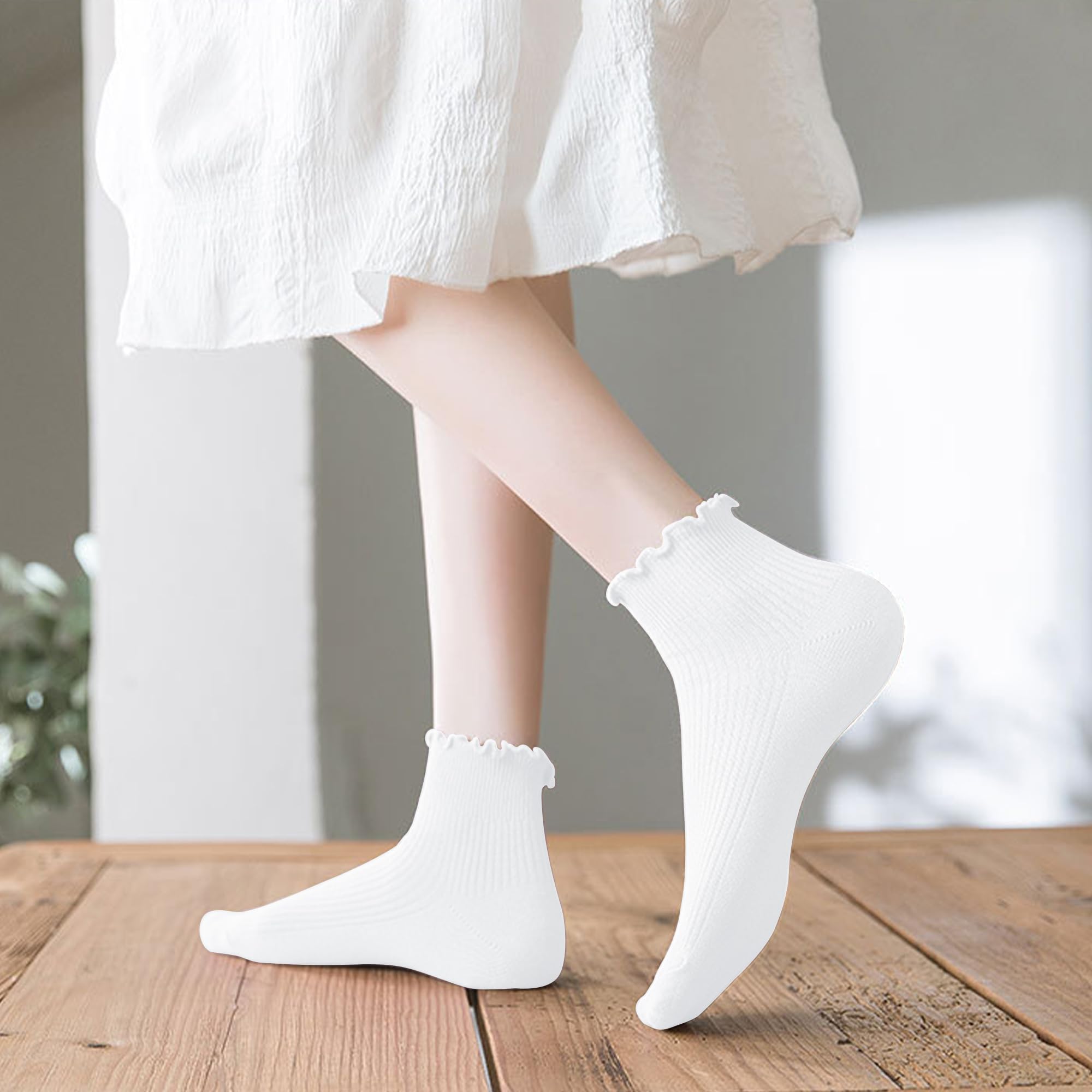UTTPLL Women's Ruffle Lettuce Ankle Socks - Soft Cotton Crew Socks for Casual & Athletic Wear