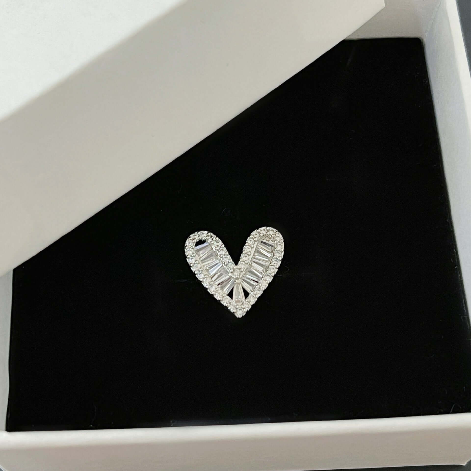 Silver Gold Bezel Heart Ear Cuff Clip - Non-Pierced Earring for Women | R0334 | Perfect for Weddings, Parties & Everyday Fashion Accessories