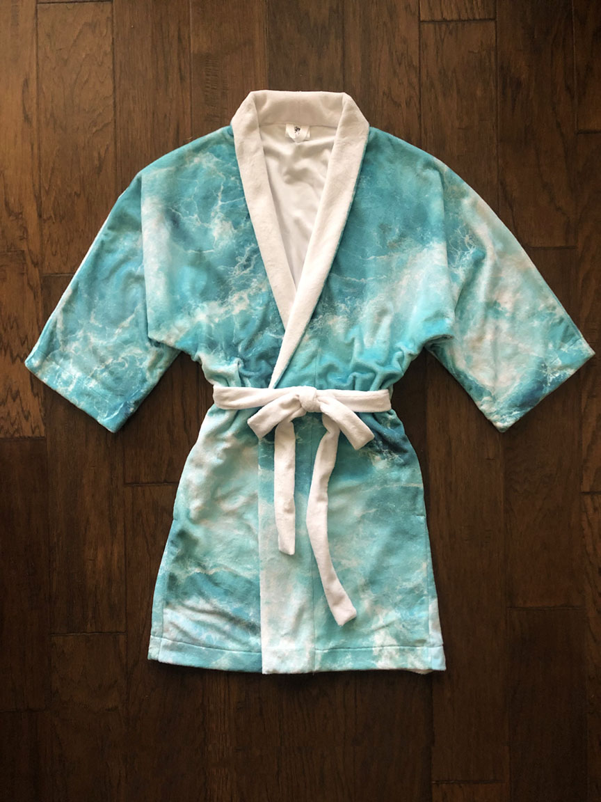 Tranquil Waters Short Robe - Soft & Comfortable Loungewear for Women - Perfect for Spa, Beach, and Relaxation at Home
