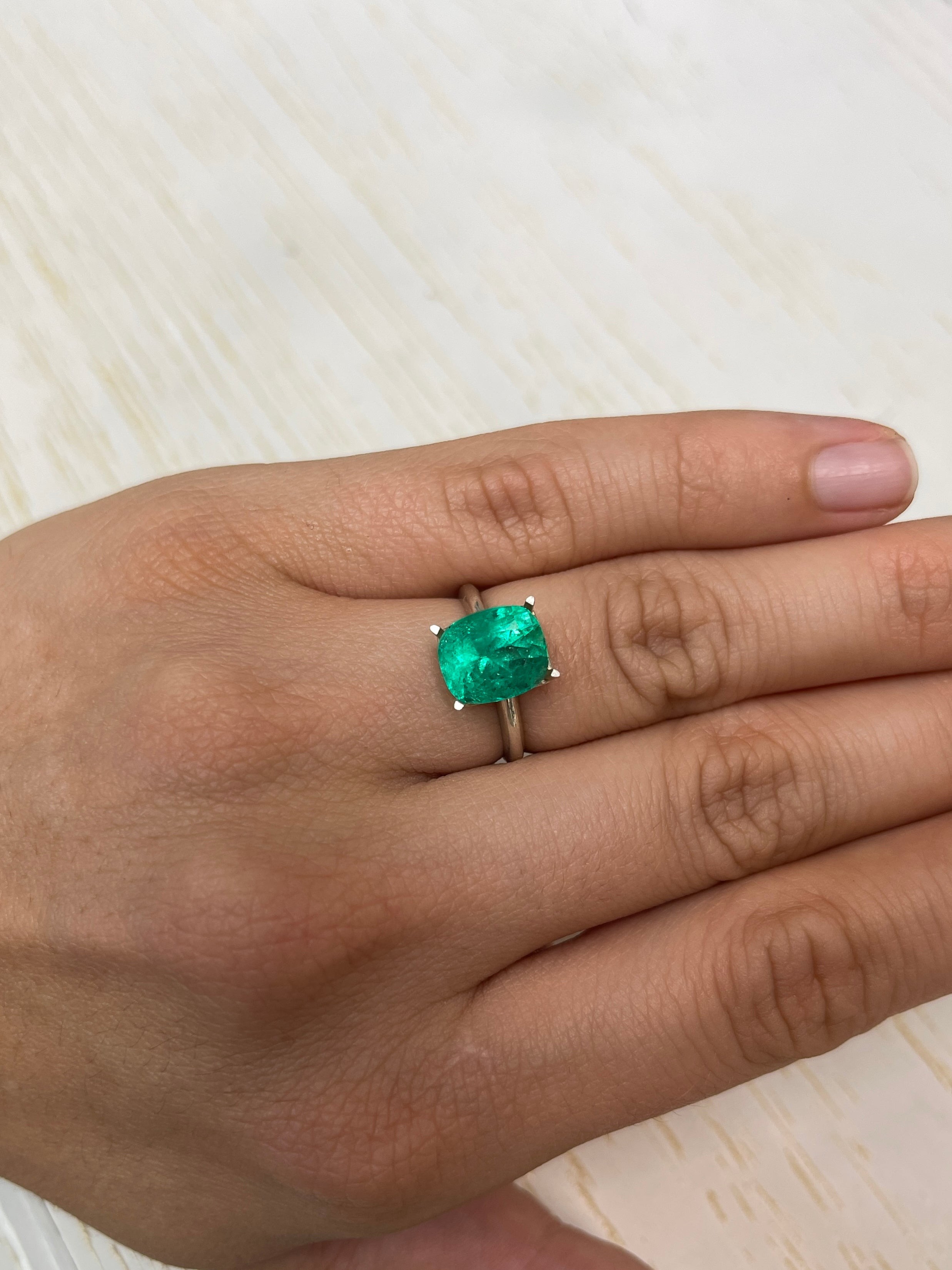 3.84 Carat Natural Colombian Emerald Loose Gemstone - 10.4x9mm Cushion Cut, Intense Medium Green Color - Perfect for Jewelry Making, Engagement Rings & Luxury Gifts