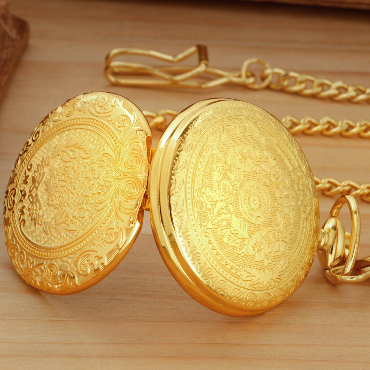 Gold Roman Numeral Pocket Watch with Chain for Men - Vintage Gift & Wedding Accessory