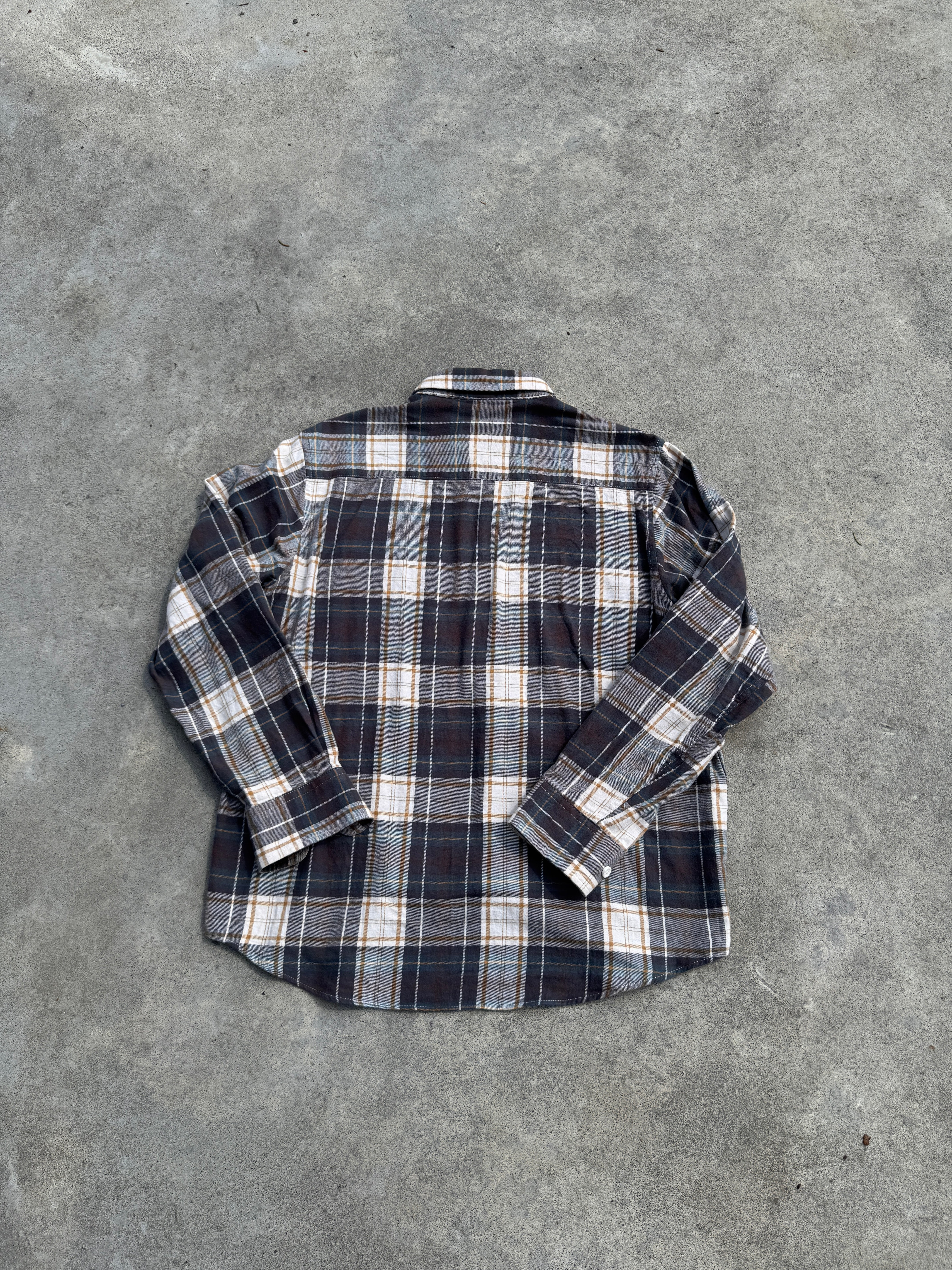 Soft & Cozy Flannel Shirt for Men & Women - Plaid Long Sleeve Button Down Shirt - Perfect for Fall, Winter & Outdoor Activities - Camping, Hiking & Casual Wear
