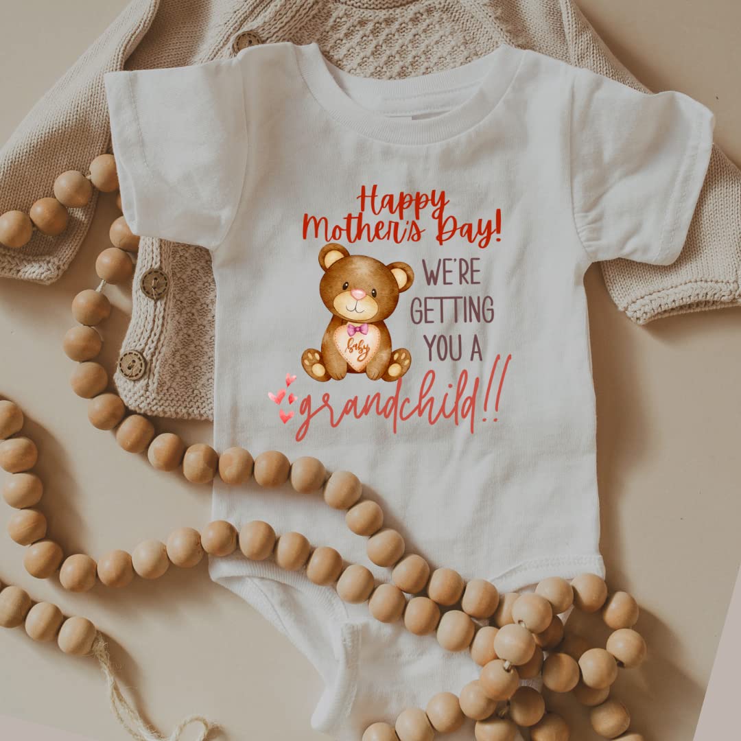 Happy Mother's Day Baby Announcement Onesie - Cute Pregnancy Reveal Gift for Mom & Mother-in-Law | 2023 Gender Neutral Baby Shower & Surprise Gift Idea | Perfect for First-Time Moms, Grandmas & Special Occasions
