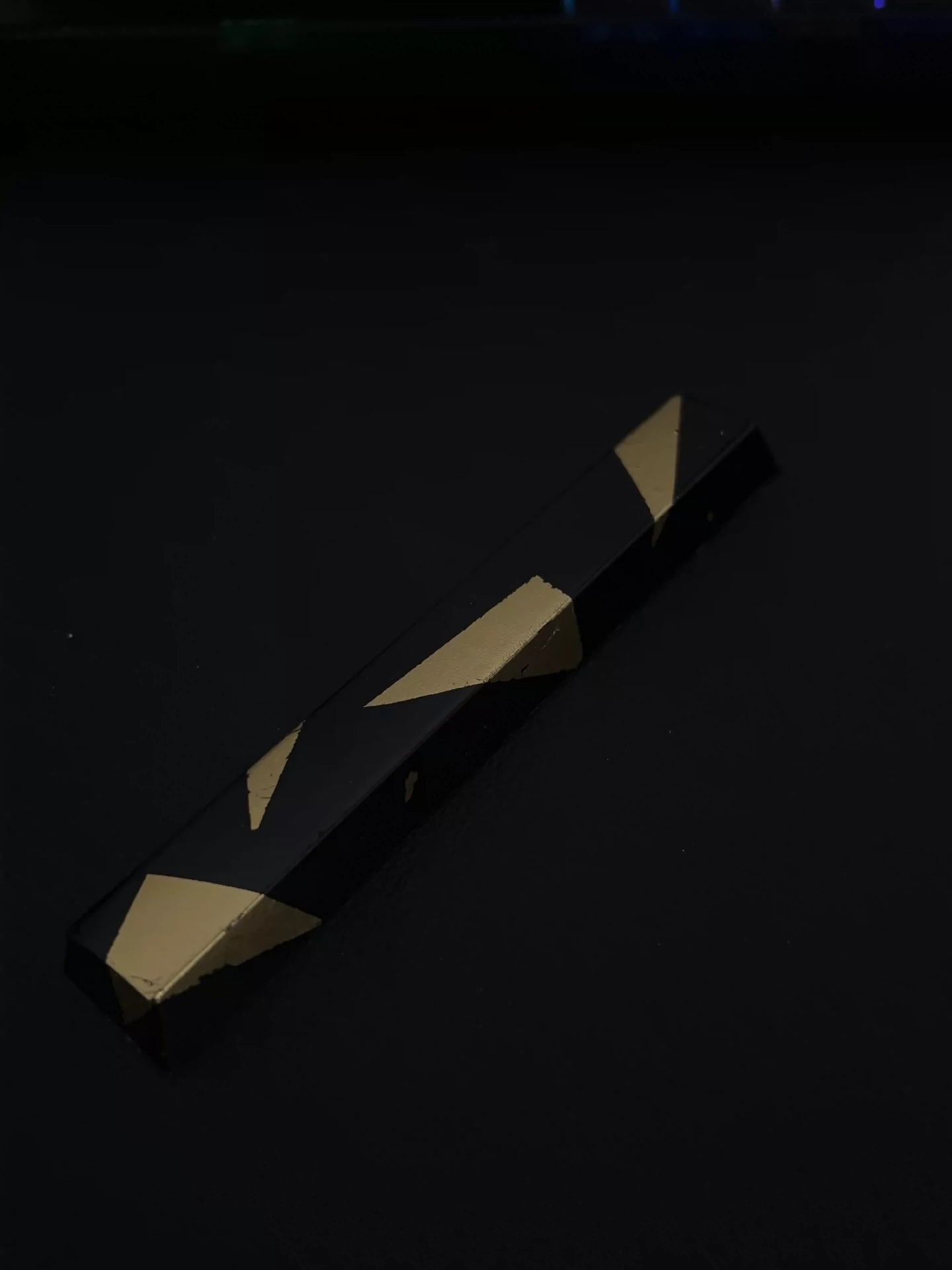 6.25U Spacebar Keycaps - Broken Gold Design, Custom Resin Coated Mechanical Keyboard Keycaps for Gaming & Typing | Premium Chinese Lacquer Finish for PC, Mac & Mechanical Keyboards