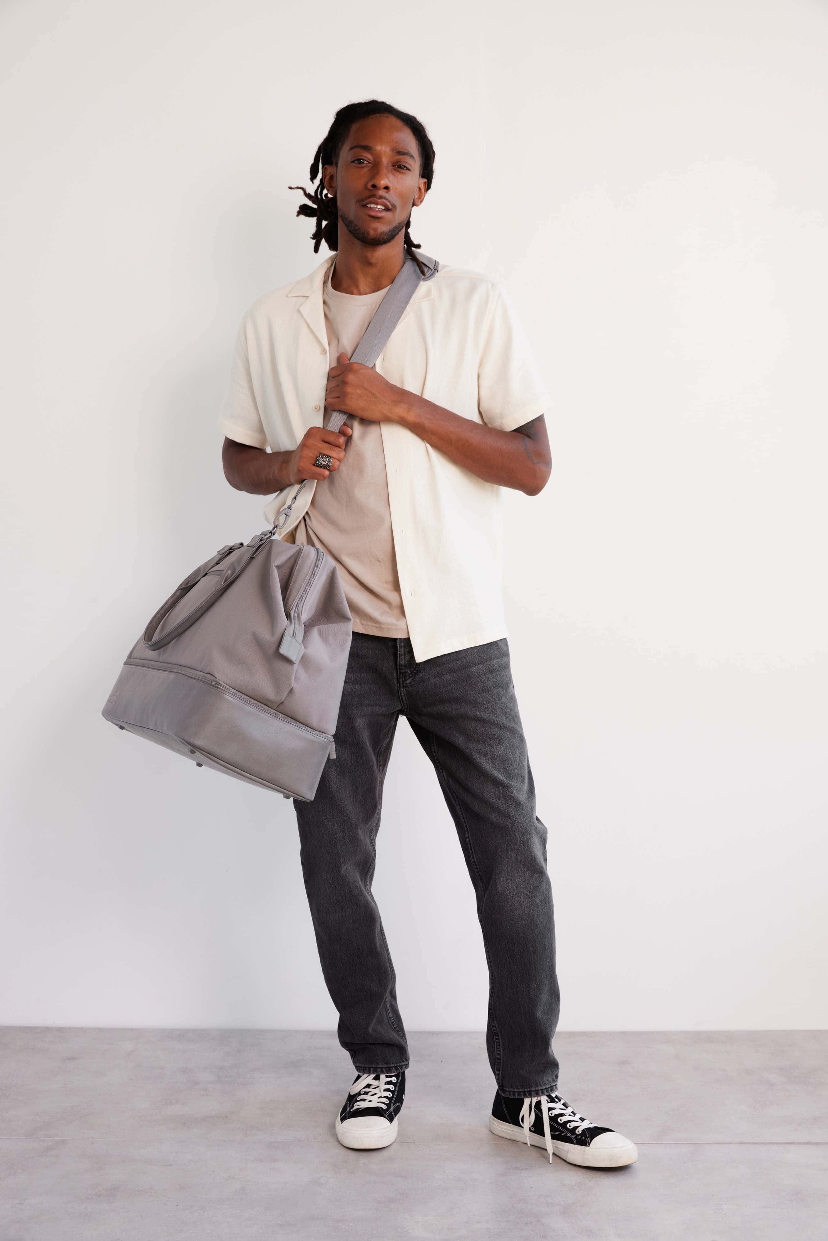 The Weekender Duffle Bag in Grey - Perfect for Travel, Gym & Weekend Getaways | Durable & Stylish Carry-On