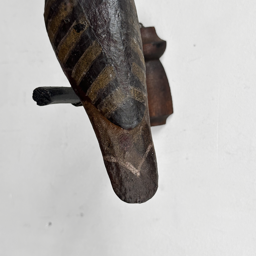 Handmade Black Forest Wooden Bird Carving - Authentic German Folk Art Decoration for Home, Garden & Gift Giving