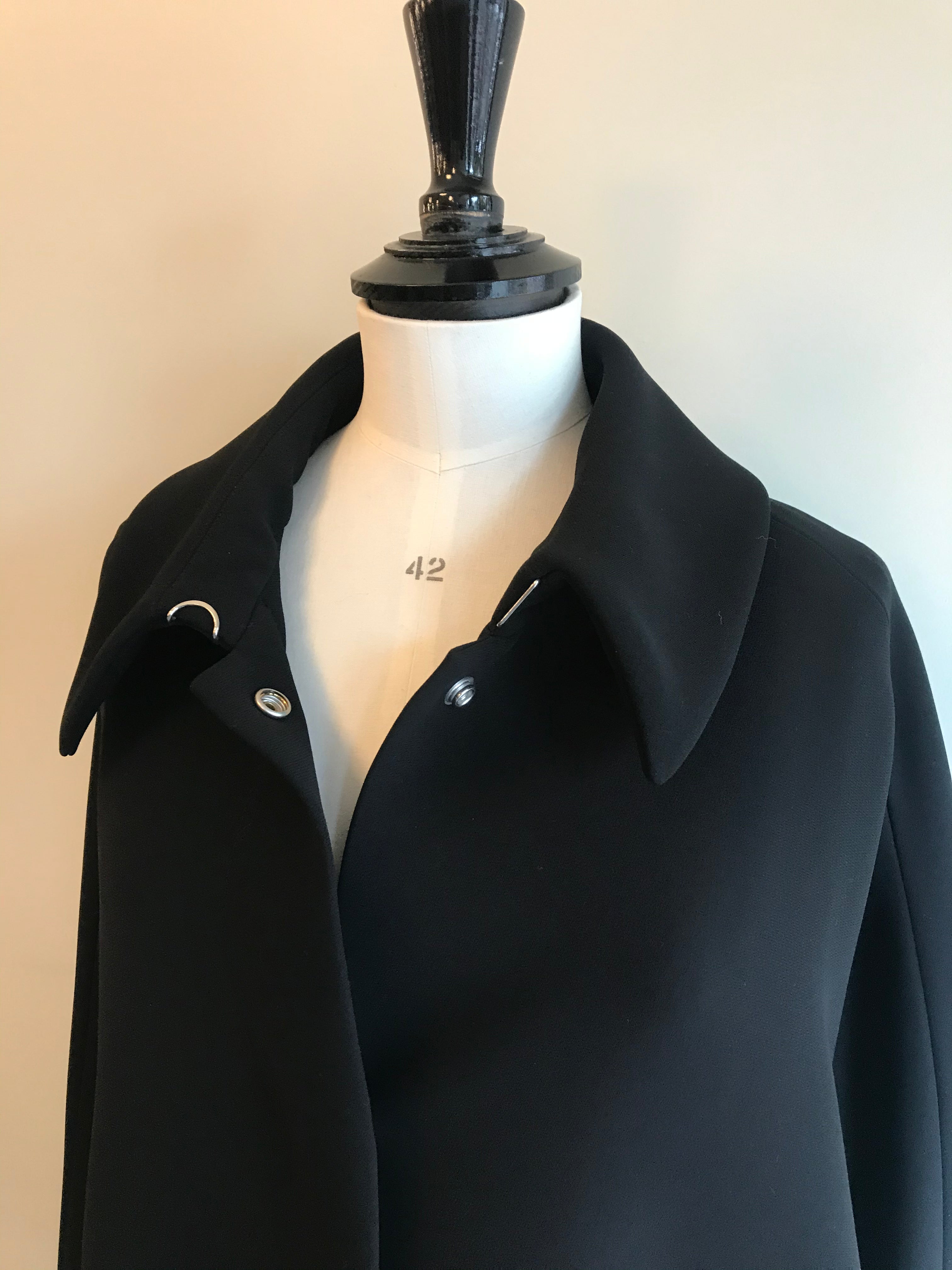 Stylish Women's Opera Coat - Elegant Long Wool Overcoat for Evening Events, Theater & Formal Occasions