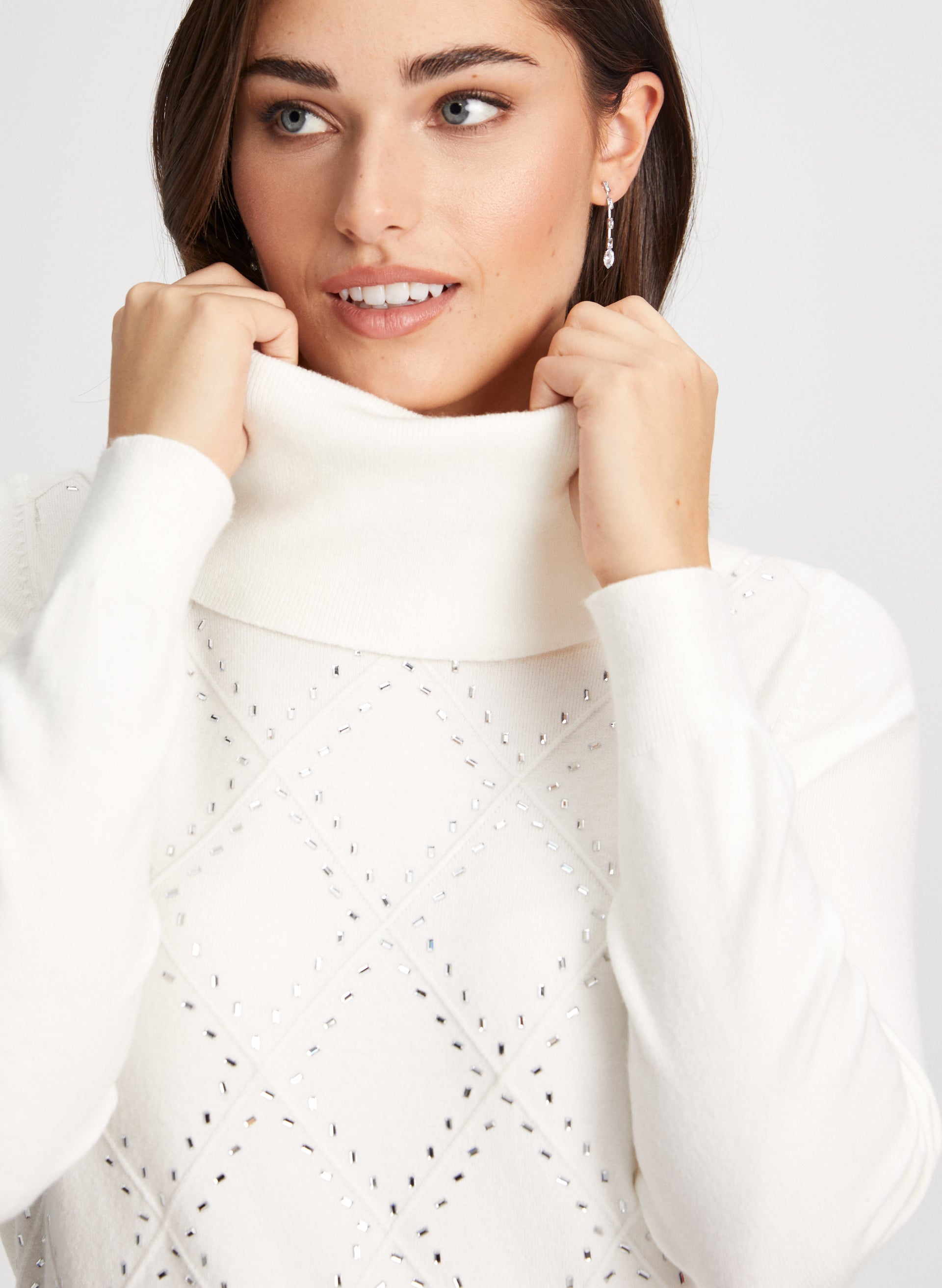 Embellished Argyle Knit Sweater for Women - Cozy Winter Pullover with Diamond Pattern - Perfect for Holiday Parties & Casual Outings