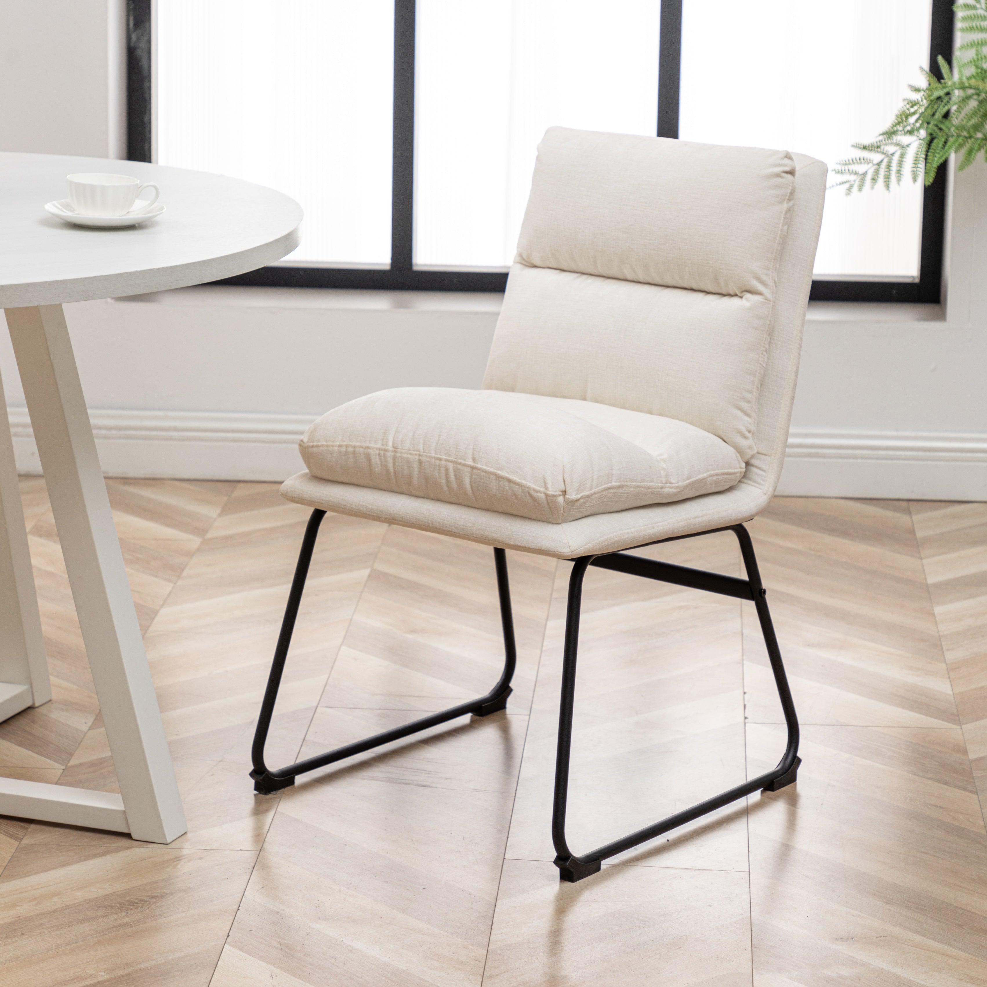 Roundhill Furniture Innes 5-Piece Round Dining Set with Trestle Table & 4 Stylish Chairs - Perfect for Small Spaces, Breakfast Nooks & Cozy Family Meals