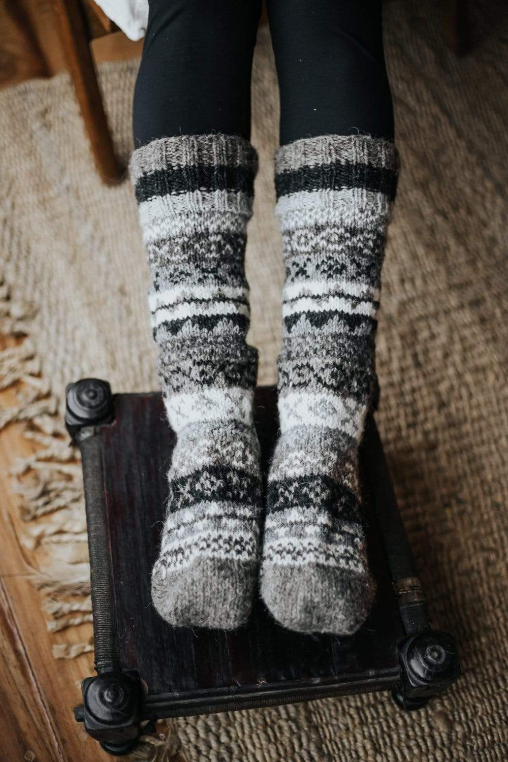 Cozy Handmade Dark Gray Wool Slipper Socks for Women & Men - Warm Winter House Shoes for Indoor Comfort, Relaxation & Cold Weather