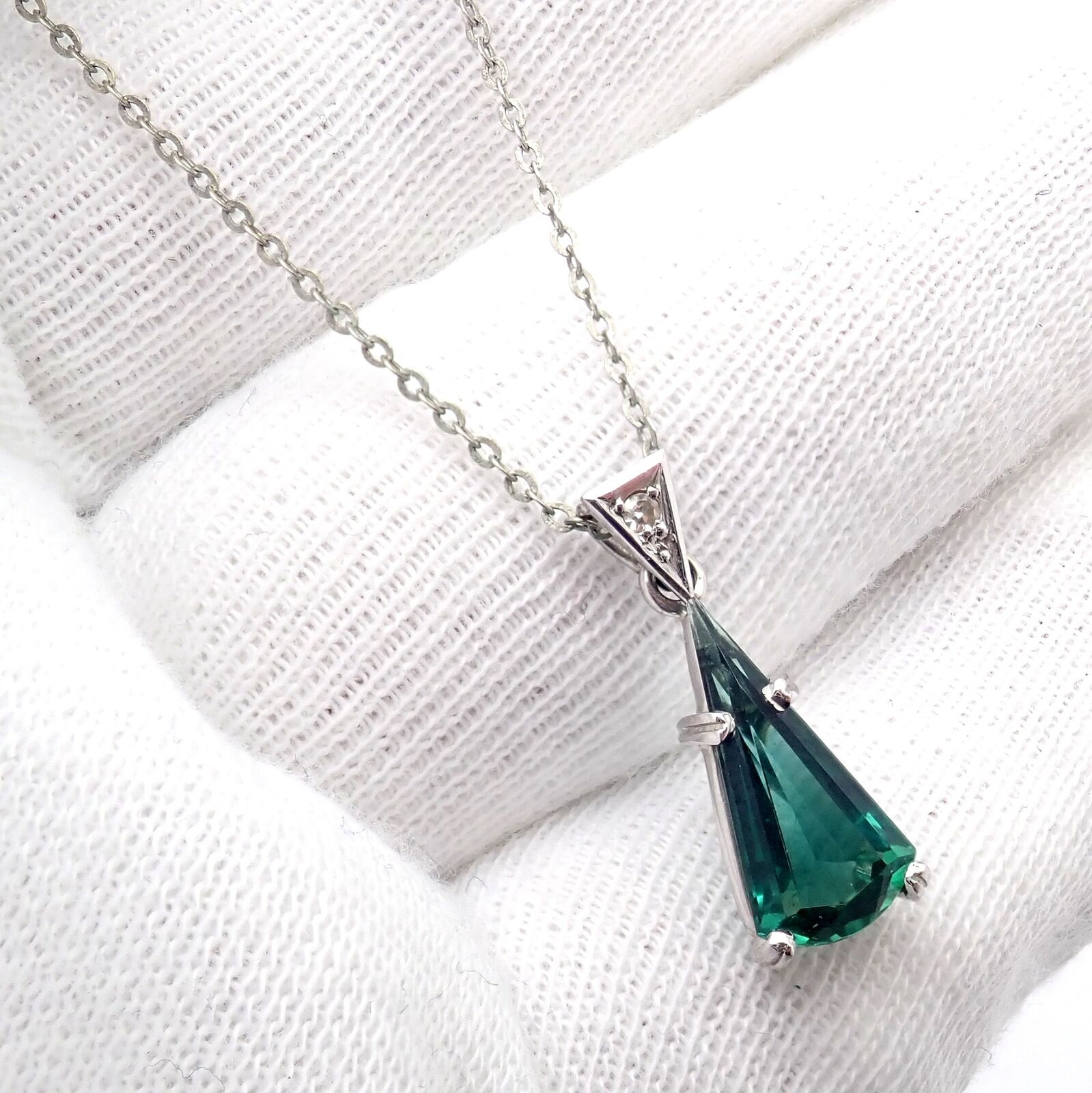 Authentic H. Stern 18K White Gold Diamond & Blue Green Tourmaline Necklace - Luxury Fine Jewelry for Women, Perfect for Weddings, Anniversaries & Special Occasions