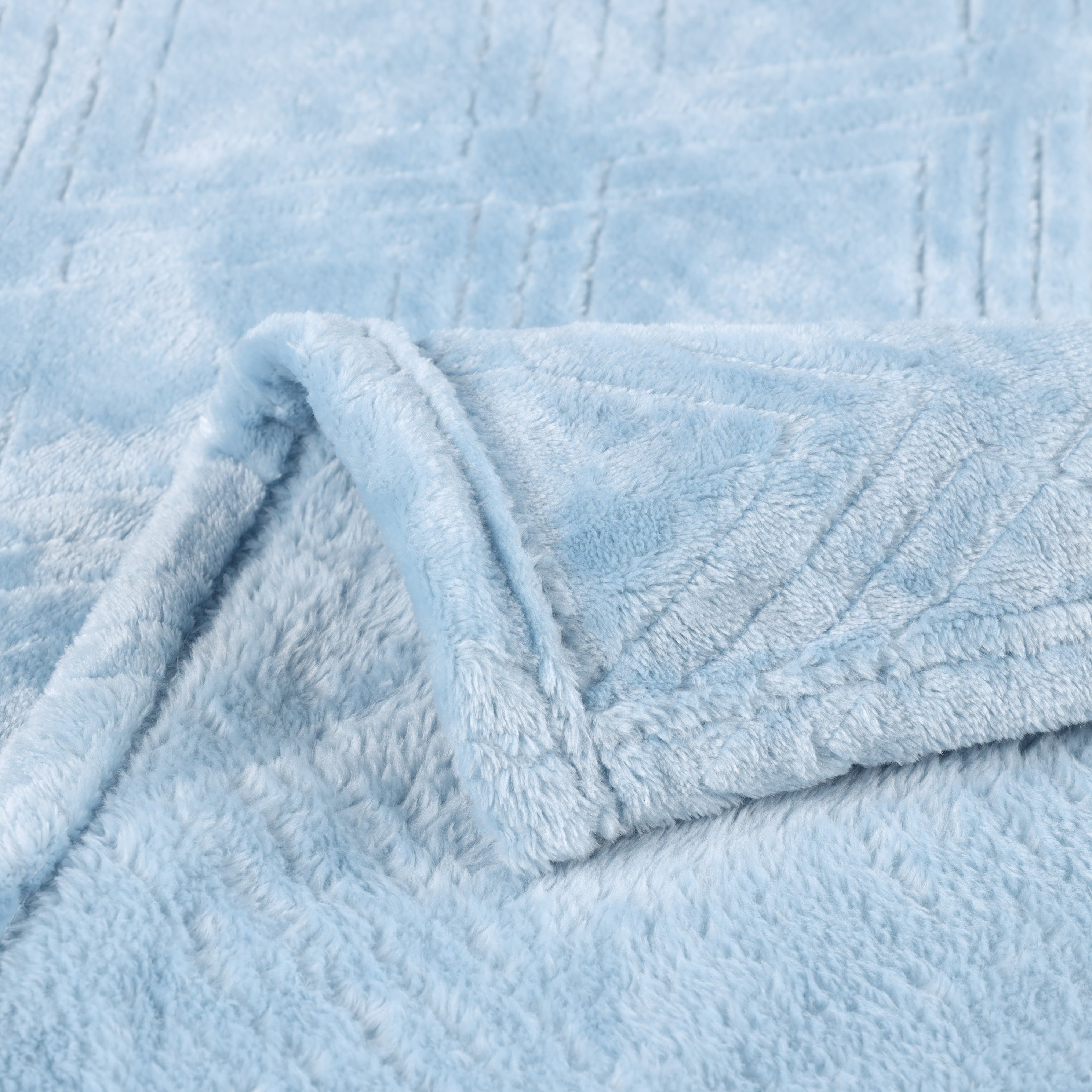Premium Alaska Diamond Plush Fleece Blanket - Ultra Soft & Cozy Throw for Bed, Sofa, and Travel - Warm Winter Blanket for Home, Office, and Camping