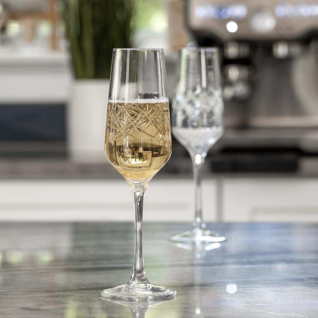 Premium Argyle 5.75oz Champagne Flutes - Set of 4 Crystal Clear Glassware for Weddings, Parties & Celebrations - Elegant Drinkware for Sparkling Wine & Cocktails