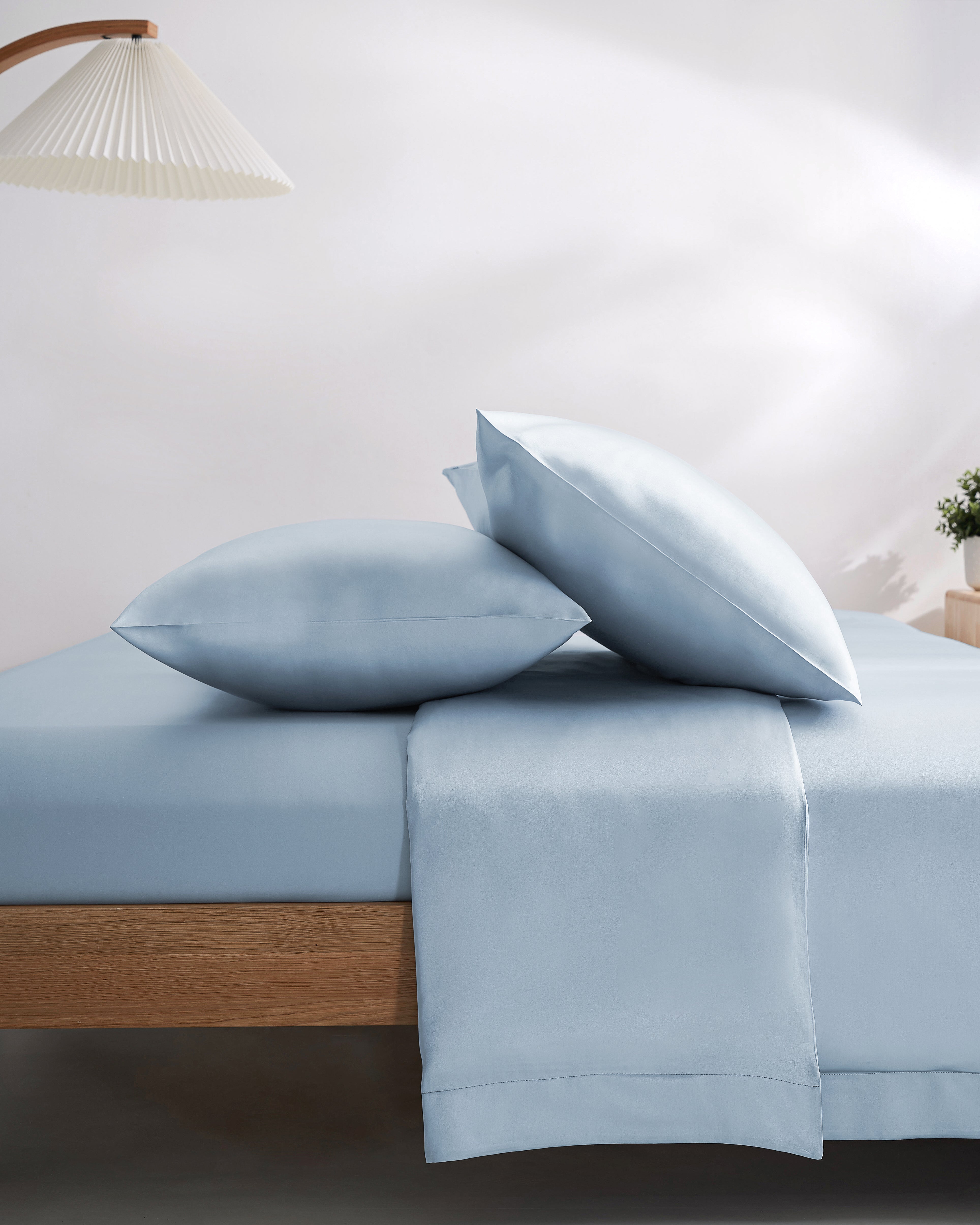 22 MM Silk Duvet Cover - Queen Size Luxury Bedding Set with Zipper Closure, Breathable & Hypoallergenic for All Seasons - Perfect for Master Bedroom, Guest Room & Hotel Decor