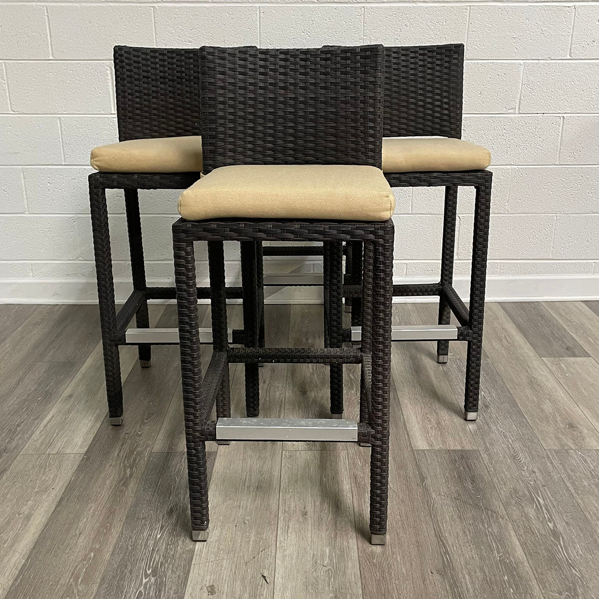 Set of 4 Modern Bar Stools with Adjustable Height - Kitchen Island, Breakfast Bar & Home Pub Stools - Comfortable Counter Height Seating for Dining & Entertaining