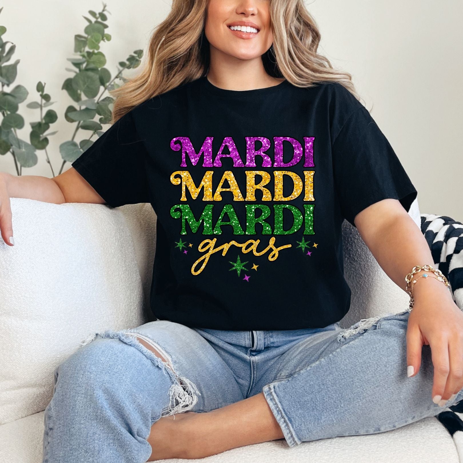Trendy Mardi Gras Glitter Graphic T-Shirt for Women | Fun Festival & Party Outfit | Perfect for Carnival, Costume Parties & Nightlife