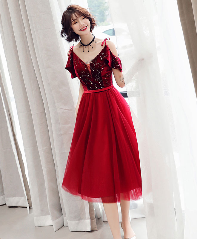 Elegant Burgundy Off-Shoulder Tulle Short Prom Dress for Homecoming, Party & Special Occasions | Women's Formal Cocktail Attire