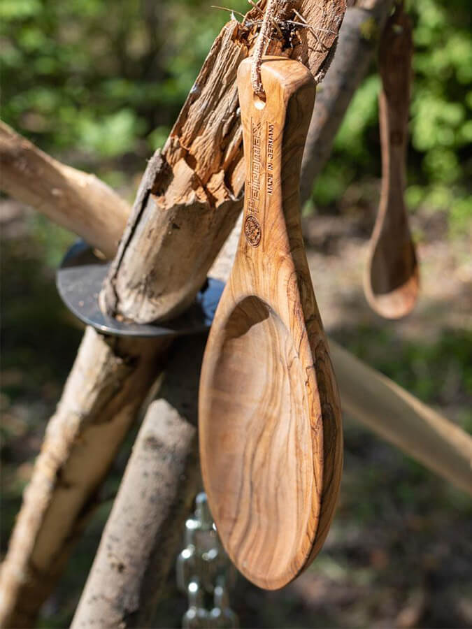 Premium Olive Wood Flat Bowl by Petromax – Handcrafted for Serving, Charcuterie Boards & Elegant Home Decor – Perfect for Entertaining & Gifting