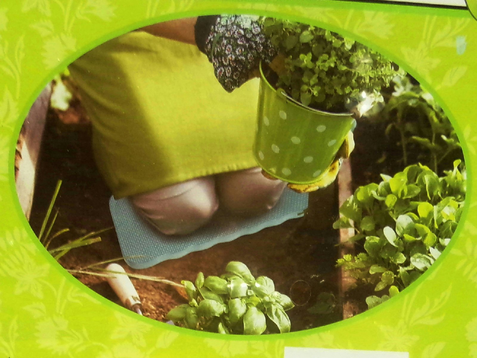 Premium Foam Gardening Kneeling Pad - Comfortable & Durable Green Knee Mat for Outdoor Planting, Weeding & Yard Work - Ideal for Gardeners, Landscapers & DIY Enthusiasts