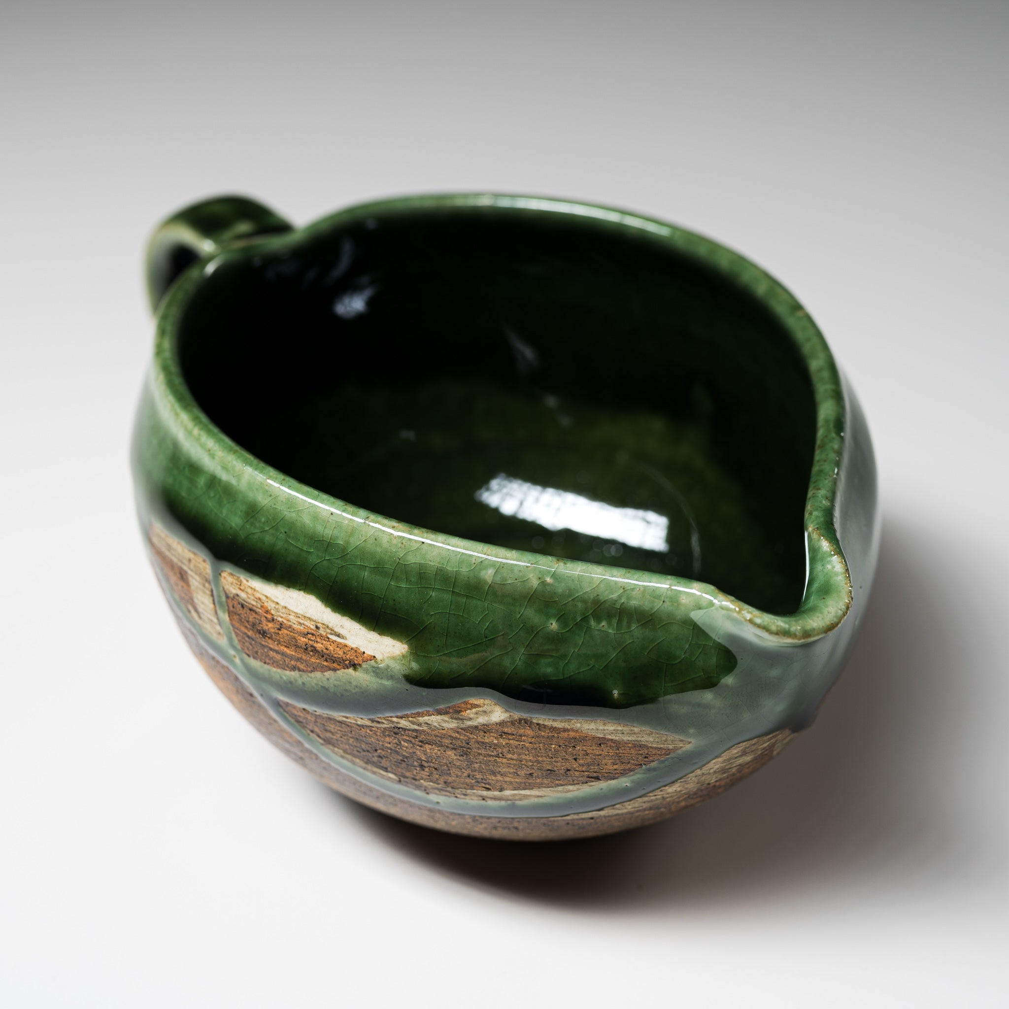 Premium Matcha Pouring Bowl - Traditional Japanese Kakurin Tea Ceremony Cup - Perfect for Iced Tea, Matcha Latte & Home Brewing - Elegant Tea Set for Tea Lovers & Zen Decor