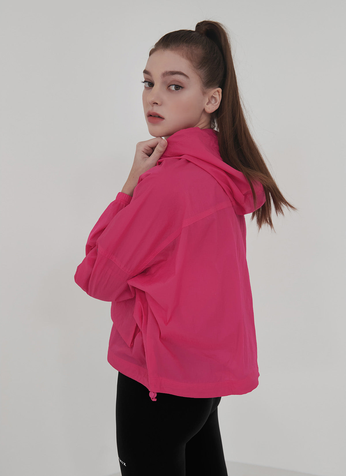 Stylish 2-Way Crop Hood Windbreaker Jacket for Women - Lightweight & Breathable for Outdoor Activities, Running, and Casual Wear