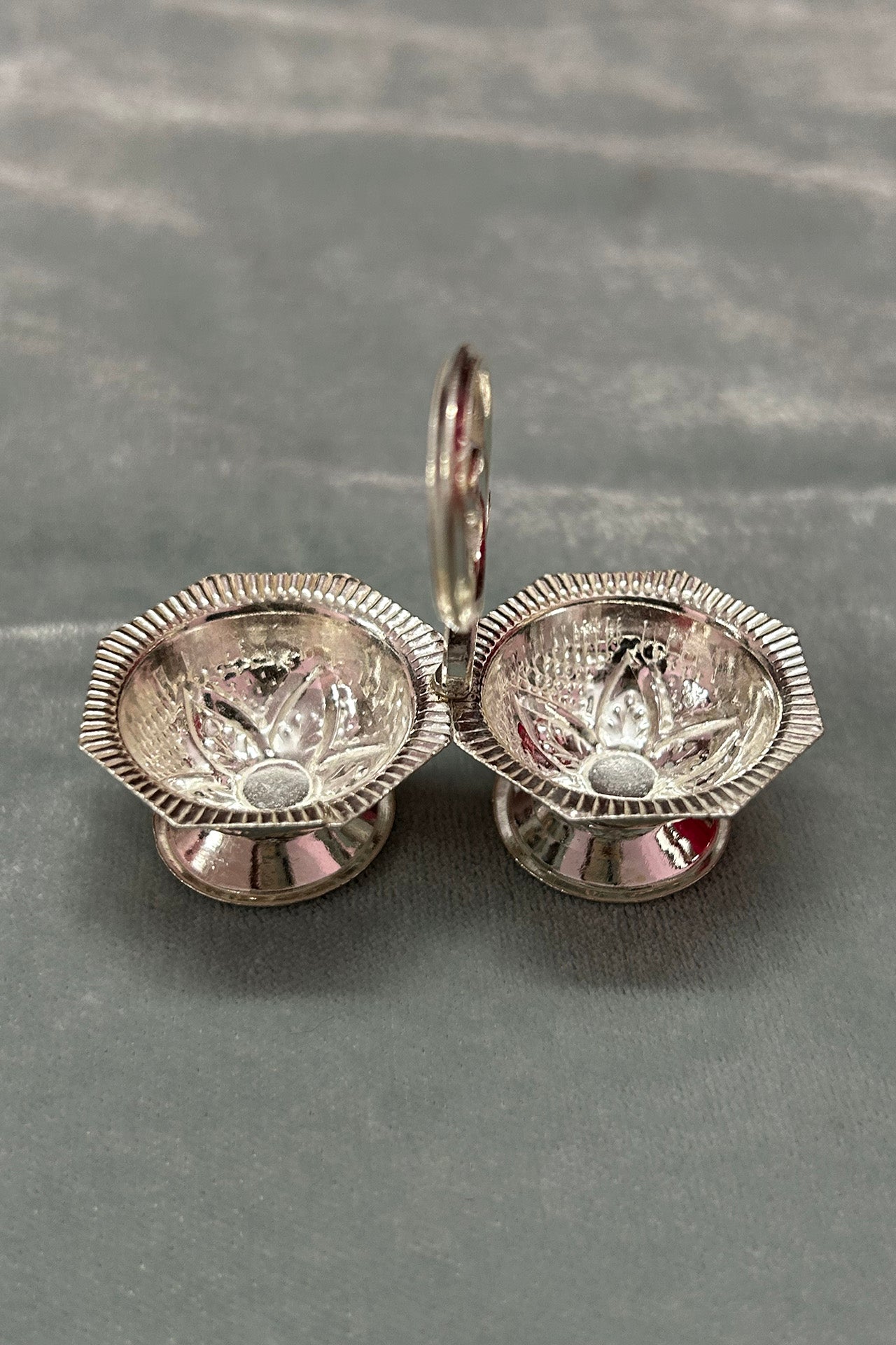 925 Pure Silver Designer Kumkum Box (Design 91) - Elegant Hindu Pooja Accessory for Home Temple & Wedding Ceremonies