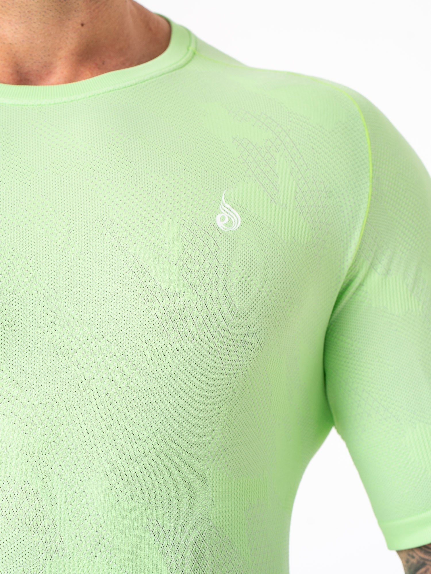 Aero Core Seamless T-Shirt for Men - Breathable Quick-Dry Performance Shirt in Lime Green - Perfect for Gym, Running & Outdoor Activities