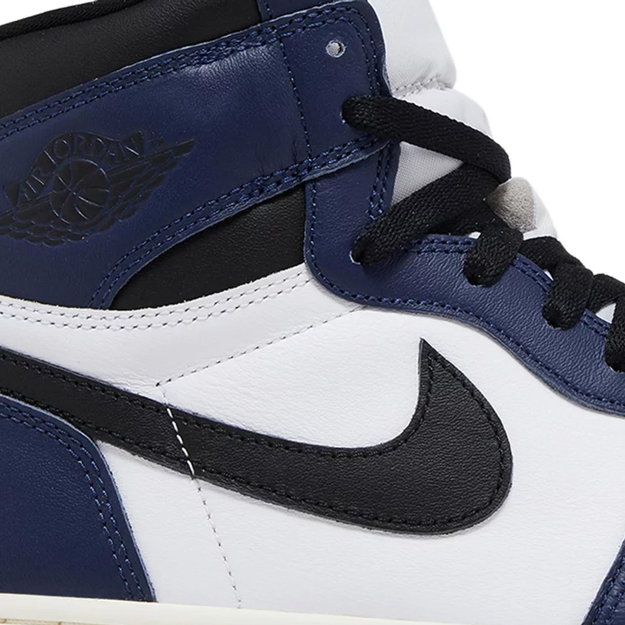 Air Jordan 1 Retro High OG 'Midnight Navy' Sneakers (2024) - Men's Basketball Shoes for Streetwear & Casual Style