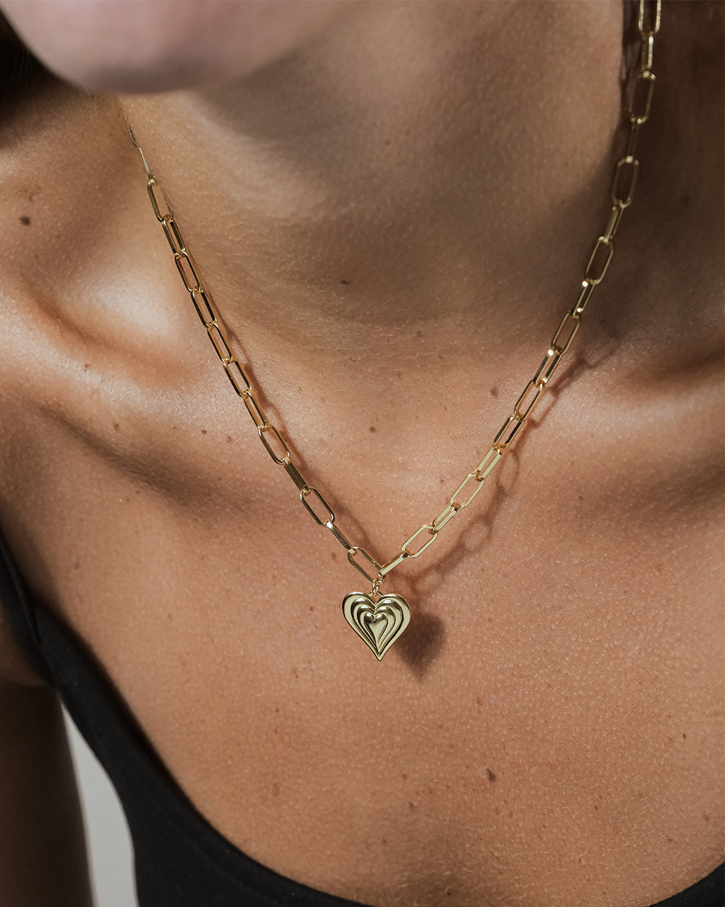 Paperclip Beating Heart Pendant Necklace - Unique Minimalist Jewelry for Women - Perfect Gift for Valentine's Day, Anniversary & Everyday Wear
