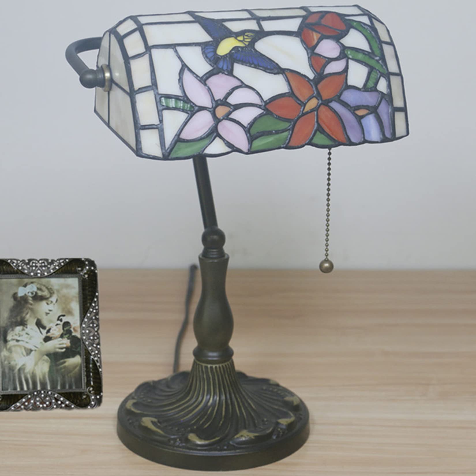 Vintage Tiffany Style Bankers Lamp - Stained Glass Shade & Antique Alloy Base Desk Light for Office, Piano, Bedroom, Living Room | Classic Green Table Lamp for Reading, Study & Night Light