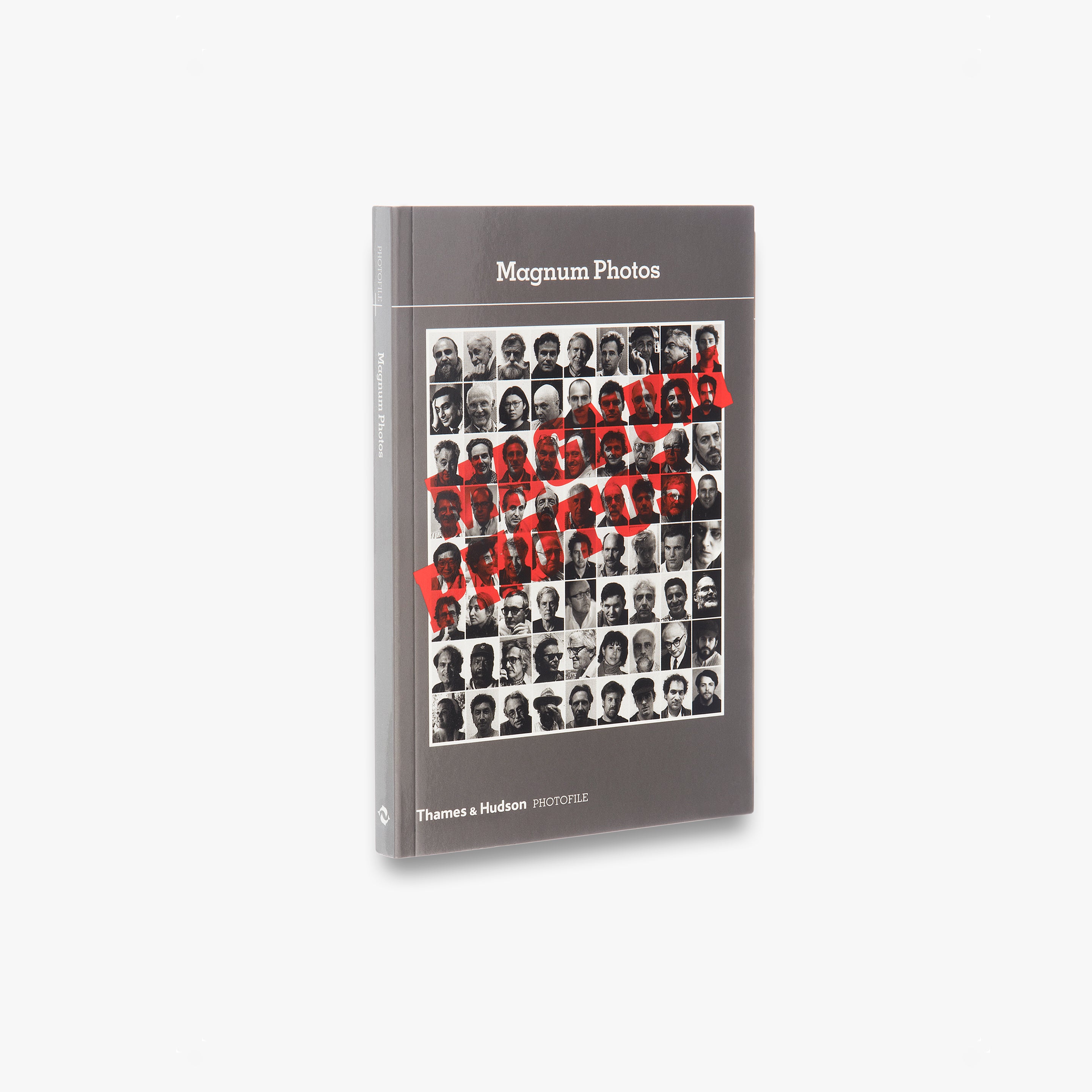 Magnum Photos - Iconic Photography Prints & Fine Art Collections for Home & Office Decor | Perfect for Wall Art, Gifts & Photography Enthusiasts
