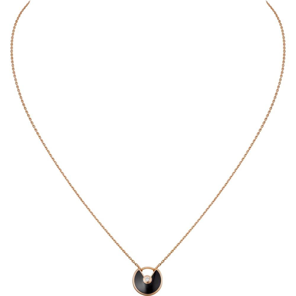Elegant Black & White Shell Pendant Necklace for Women - Titanium Steel Chain with Rose Gold Plating | Perfect Birthday Gift for Girlfriend, Wife or Daughter | Ideal for Beach Parties, Date Nights & Special Occasions