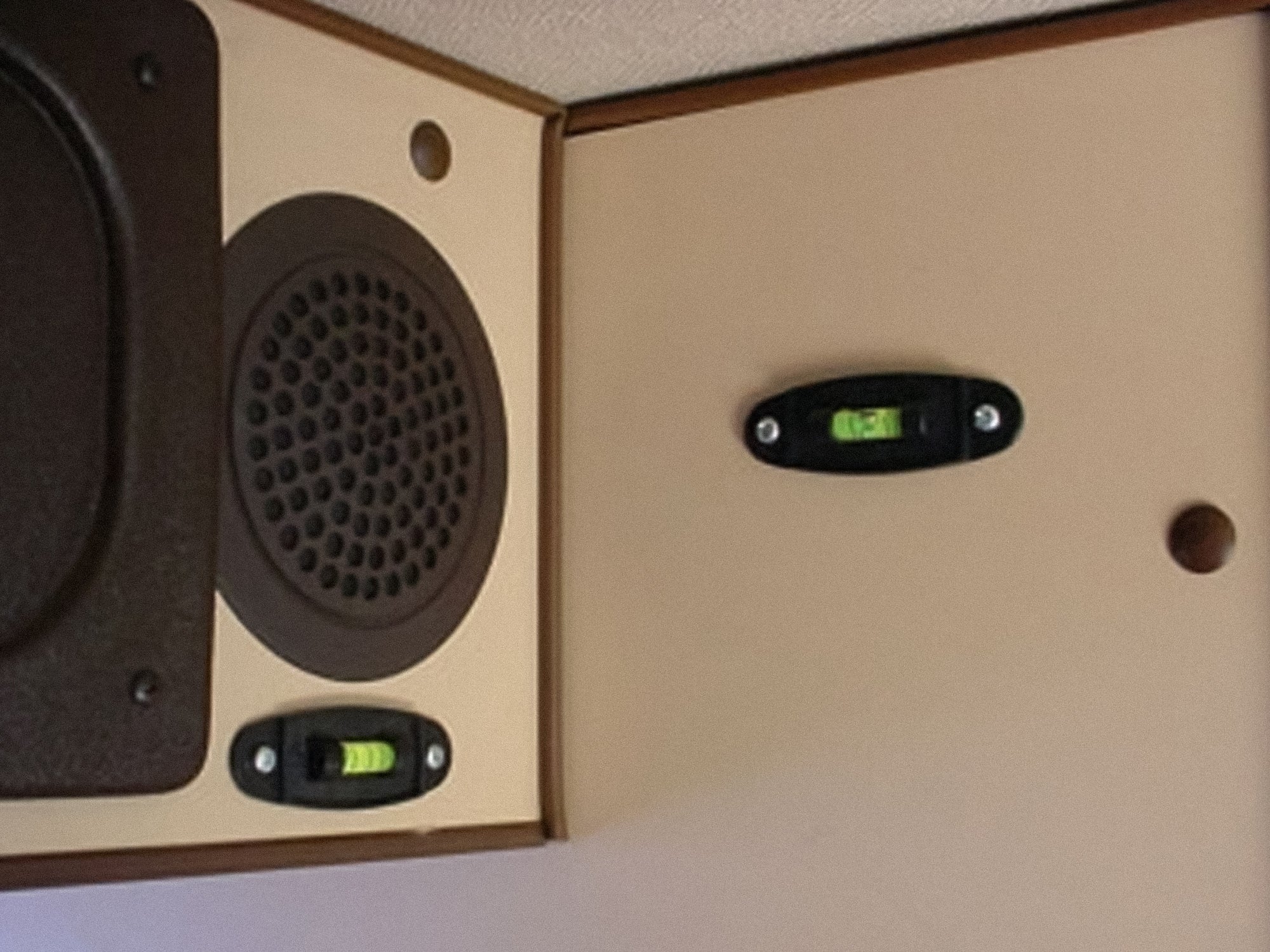 Accurate Digital & Analog Level Indicators for Industrial & Home Use - Perfect for Tanks, Pools, and Liquid Storage Monitoring