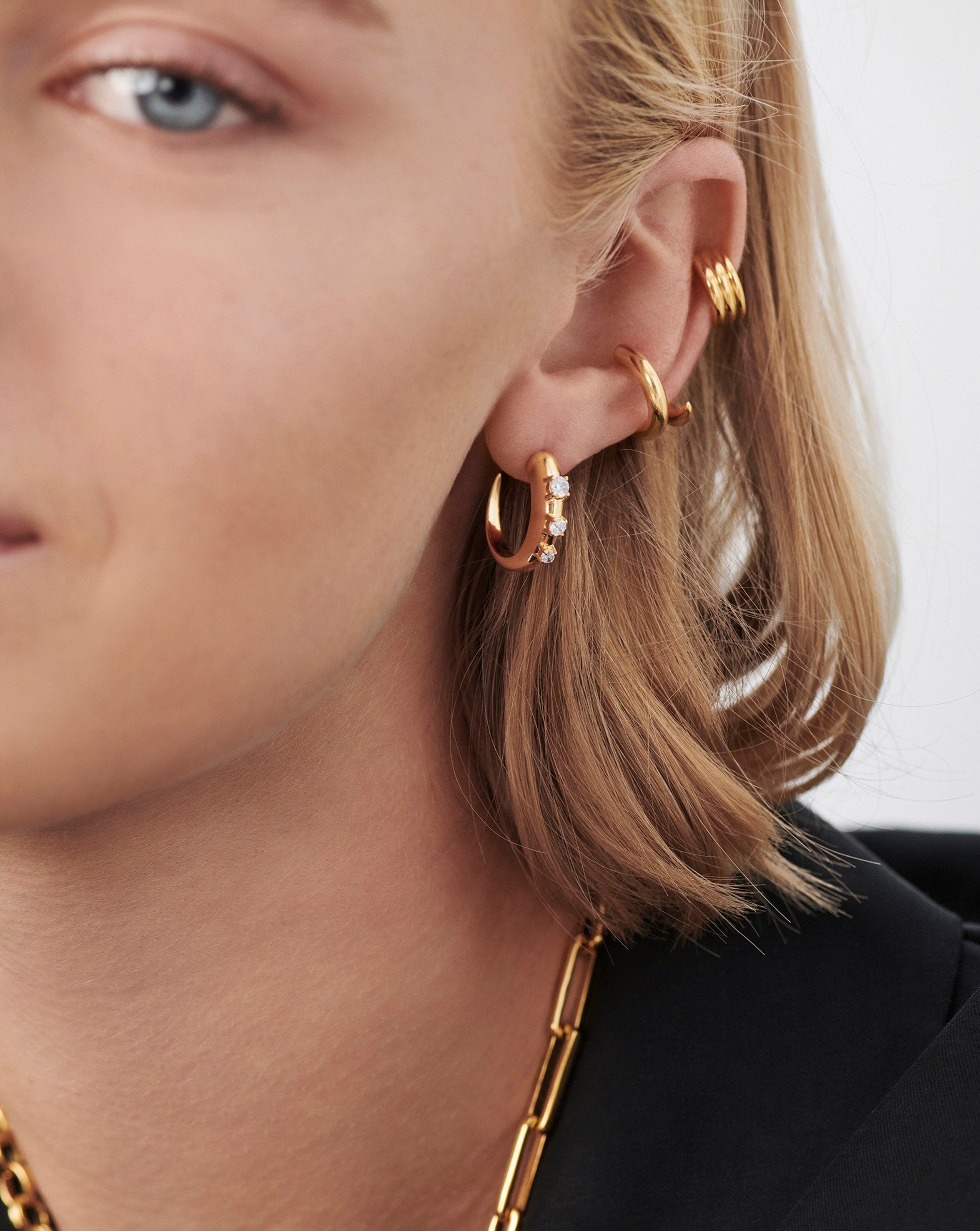 Small Claw Hoop Earrings - Dainty Gold Minimalist Hoops for Women | Perfect for Everyday Wear, Date Night & Gifts