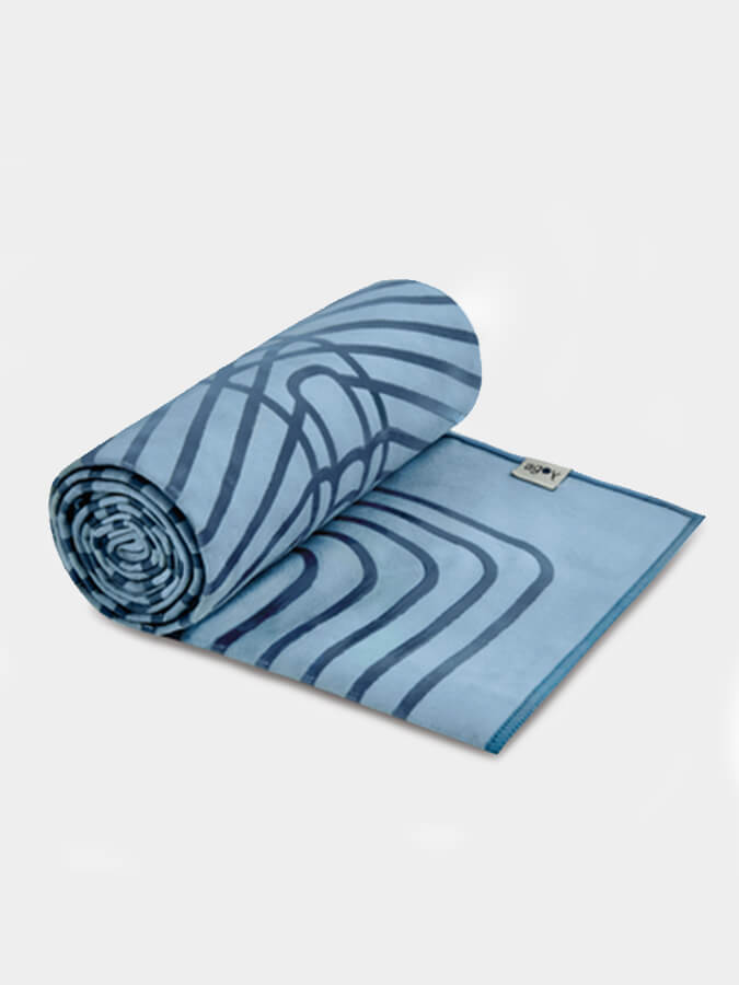 Agoy Gecko Warrior Non-Slip Yoga Towel - Premium Grip for Hot Yoga, Pilates & Workouts - Sweat Absorbent & Quick Dry Fitness Mat Cover