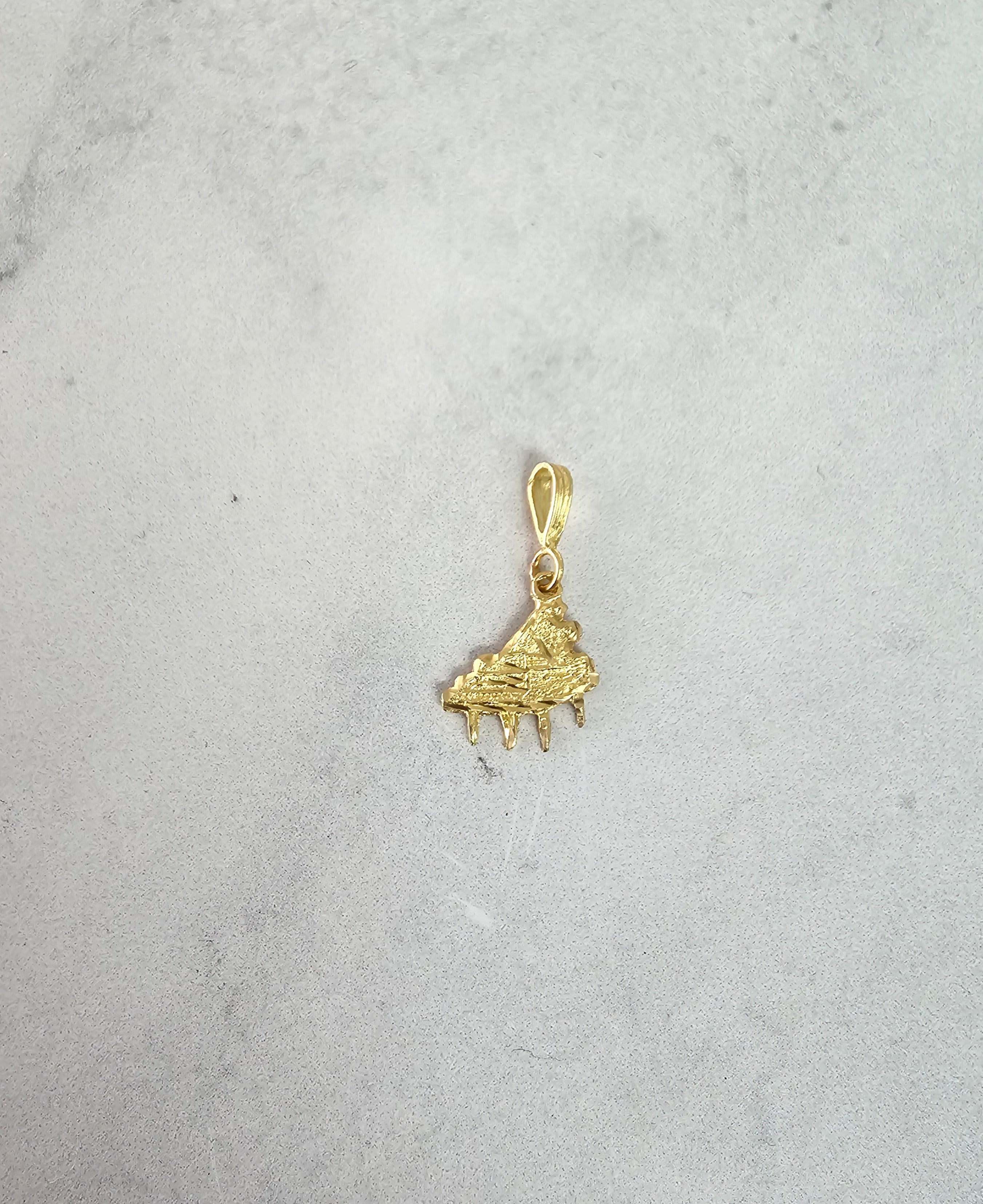 14k Yellow Gold Diamond-Cut Piano Pendant Necklace - Elegant Jewelry Gift for Musicians & Music Lovers (Perfect for Birthdays, Anniversaries & Special Occasions)