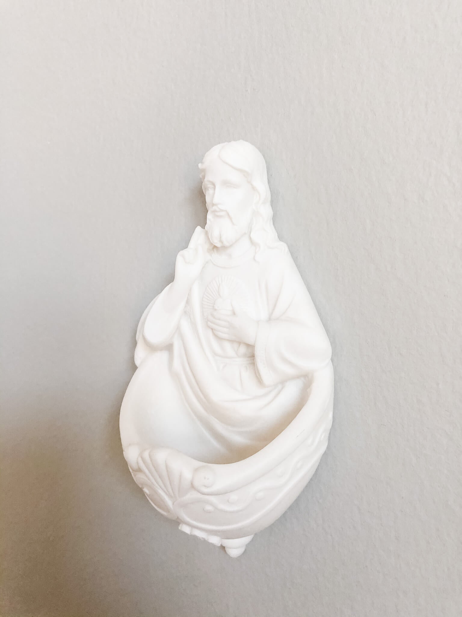 Sacred Heart Holy Water Font - Catholic Religious Wall Decor for Home, Church & Prayer Room - Perfect for Baptism, Blessings & Spiritual Decor