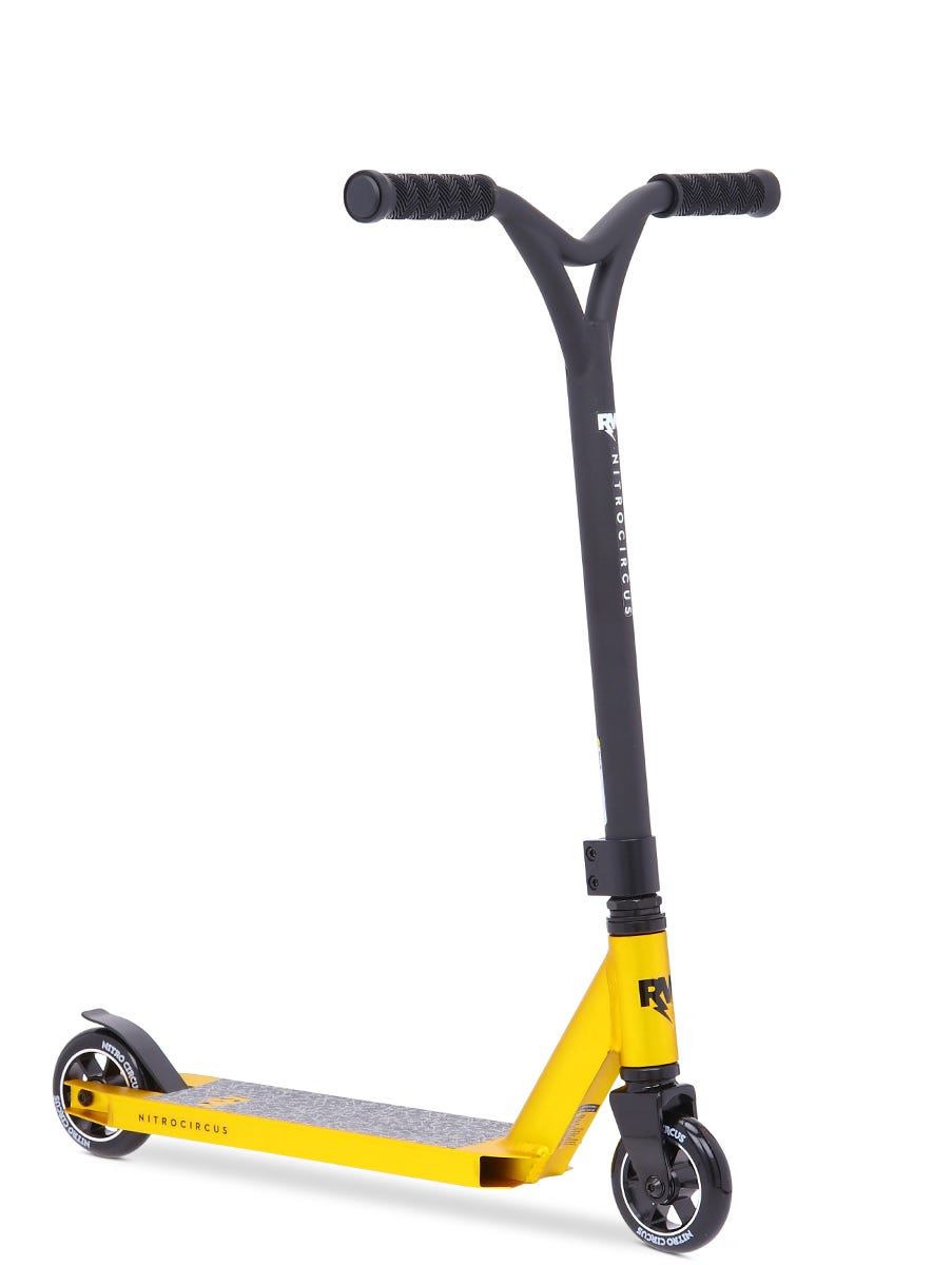 Nitro Circus R Willy Junior Replica Scooter - High Performance Kids Scooter for Stunts & Tricks - Perfect for Skate Parks, Backyard Riding & Action Sports Training