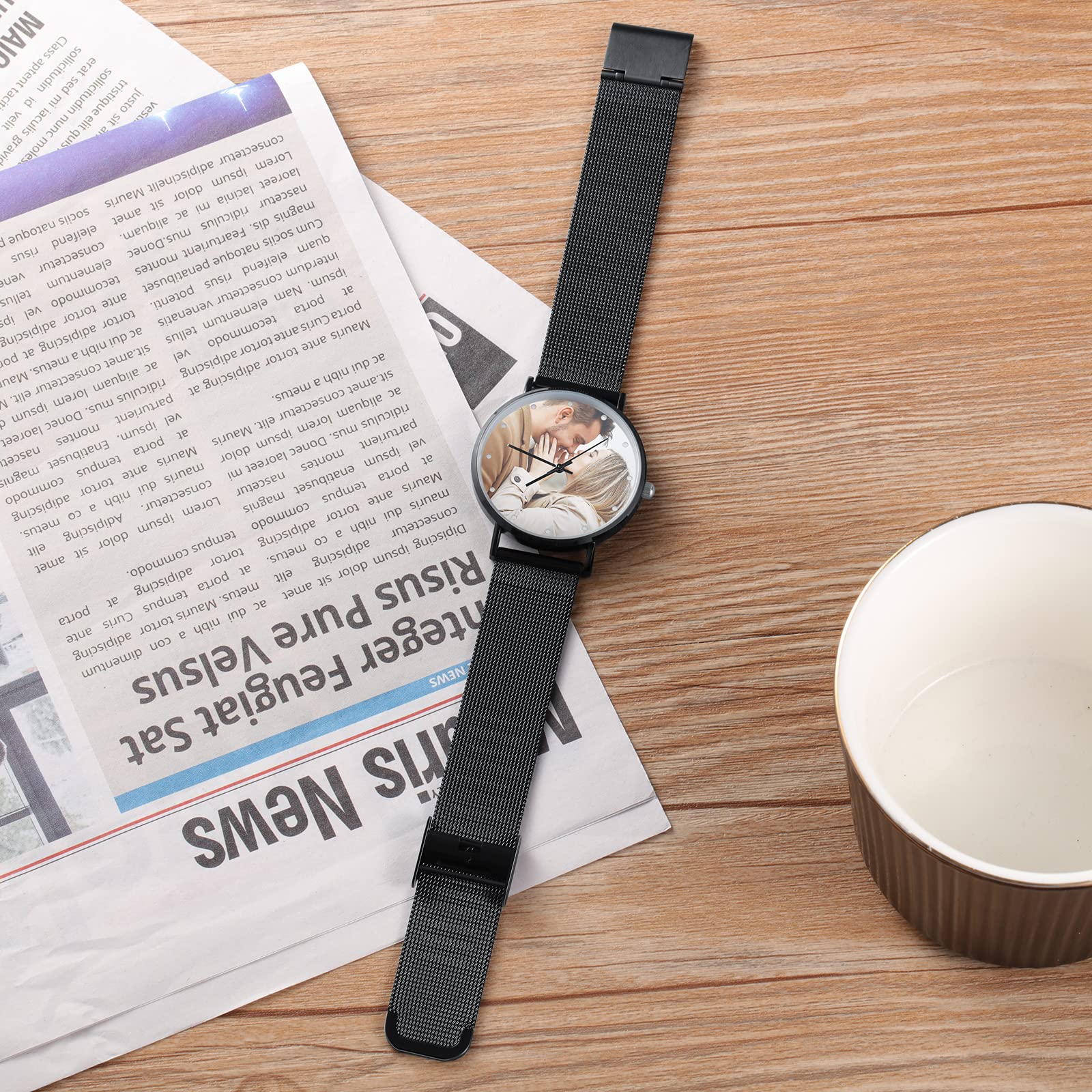 Gemszoo Custom Photo Watch - Personalized Picture Watch for Men & Women - Stainless Steel Mesh Quartz Watch - Unique Gift for Birthday, Anniversary & Valentine's Day - Perfect for Everyday Wear & Special Occasions