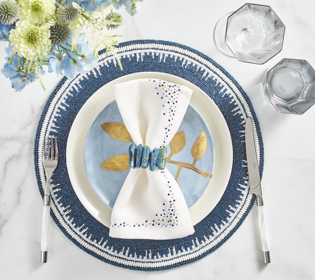 Premium Enamor Placemats Set of 4 - Waterproof & Heat-Resistant Dining Table Mats for Everyday Use, Dinner Parties & Holiday Decor