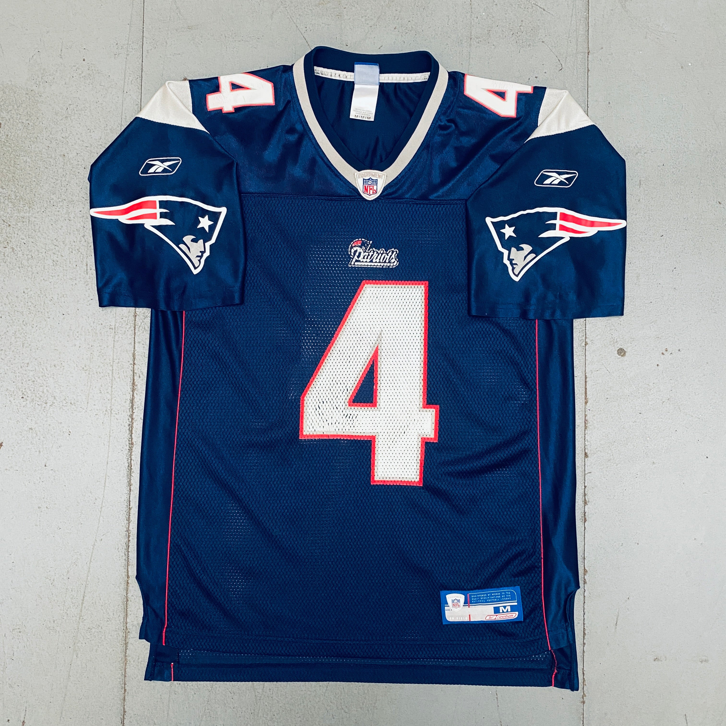 New England Patriots Adam Vinatieri 2002/03 Men's Jersey - Authentic NFL Football Jersey for Fans & Collectors - Perfect for Game Day, Tailgating & Sports Memorabilia Display