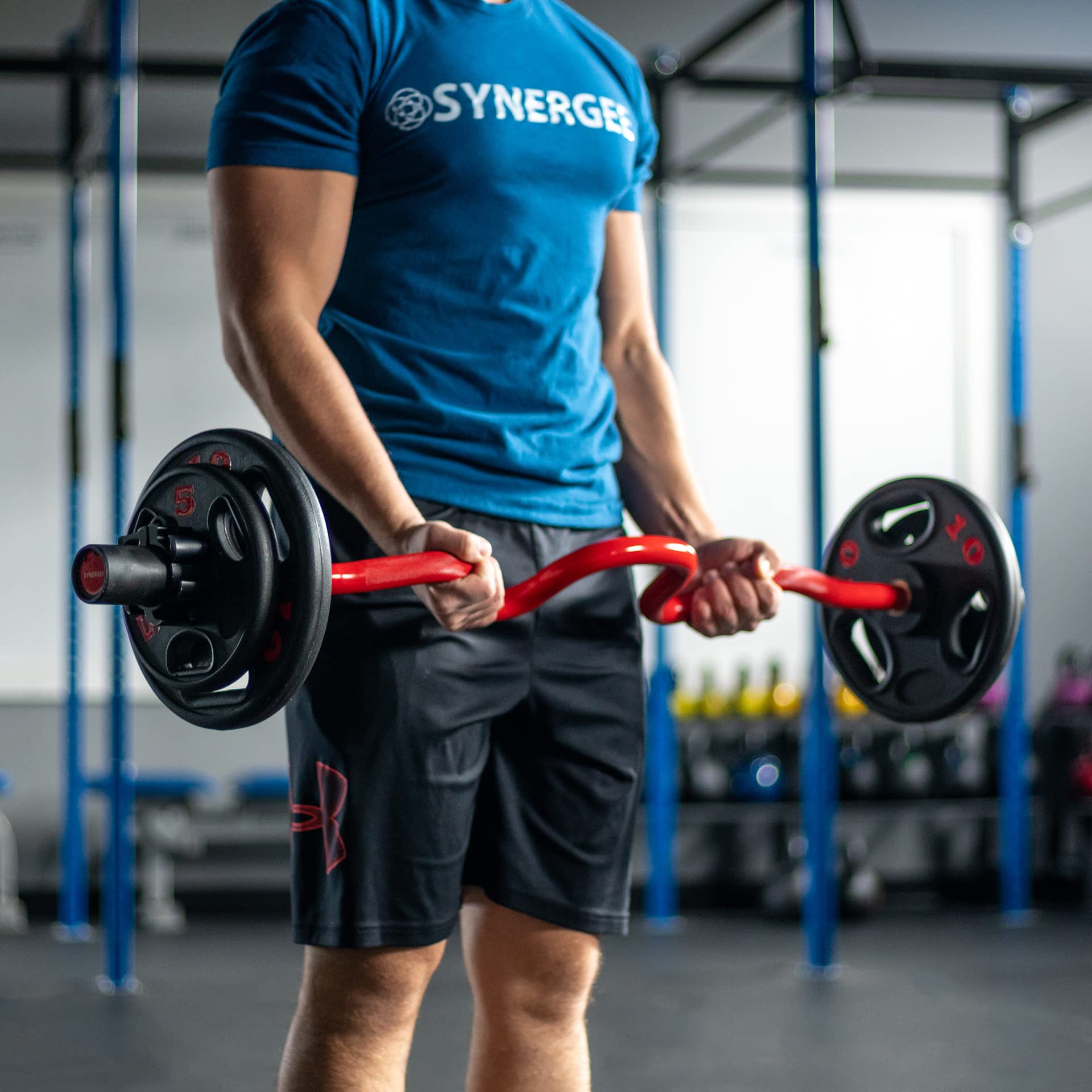 Synergee Olympic EZ Curl Bar - Chrome, Black Phosphate & Red Powder Coated with Brass Bushings - Perfect for Bicep Curls, Triceps Extensions & Home Gym Workouts
