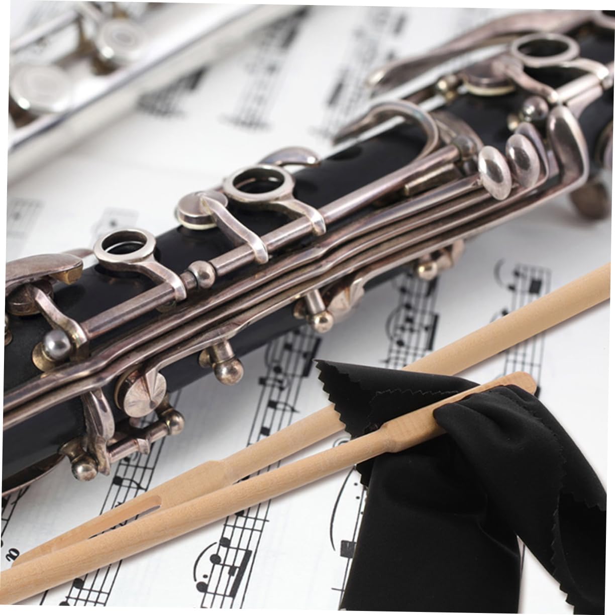 TOYANDONA 2-Piece Flute Cleaning Kit - Flute Cleaning Rod, Swab & Polishing Cloth for Flute Maintenance - Perfect for Musicians, Students & Band Practice