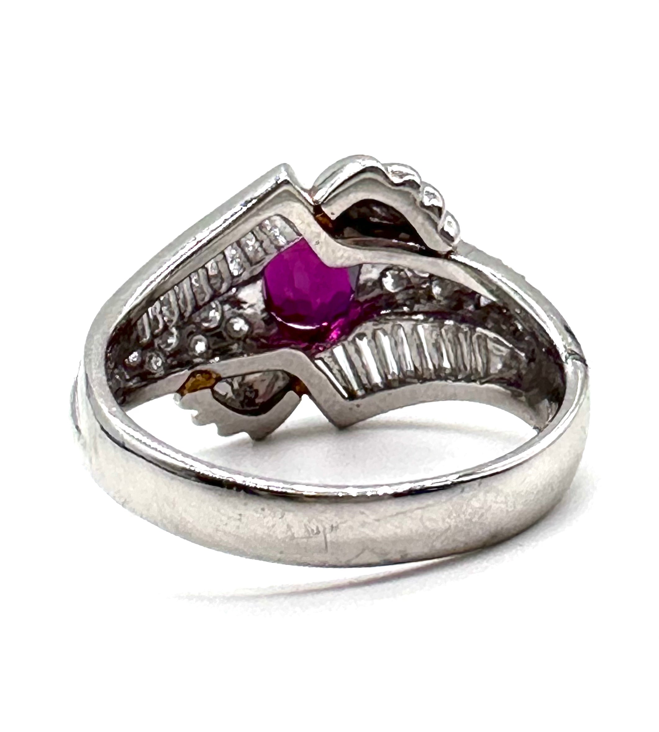 Exquisite Ruby and Diamond Ring for Women - 14K Gold Vintage Engagement Wedding Jewelry Gift - Perfect for Anniversaries, Proposals & Special Occasions
