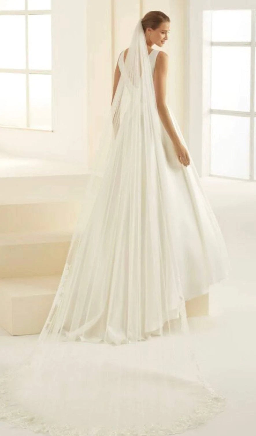 Bianco Evento Cathedral Length Single Tier Wedding Veil with Lace Edge - Ivory Tulle Bridal Veil S347 | Perfect for Church Weddings, Formal Ceremonies & Bridal Photography