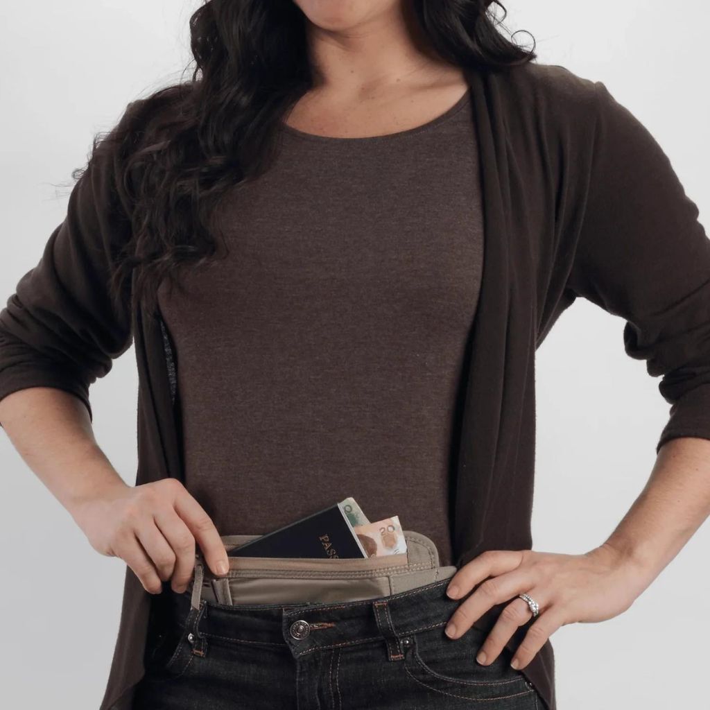 Eagle Creek Undercover Money Belt - Secure Travel Wallet for Cash & Cards | Khaki | Perfect for International Travel, Hiking & Daily Commute