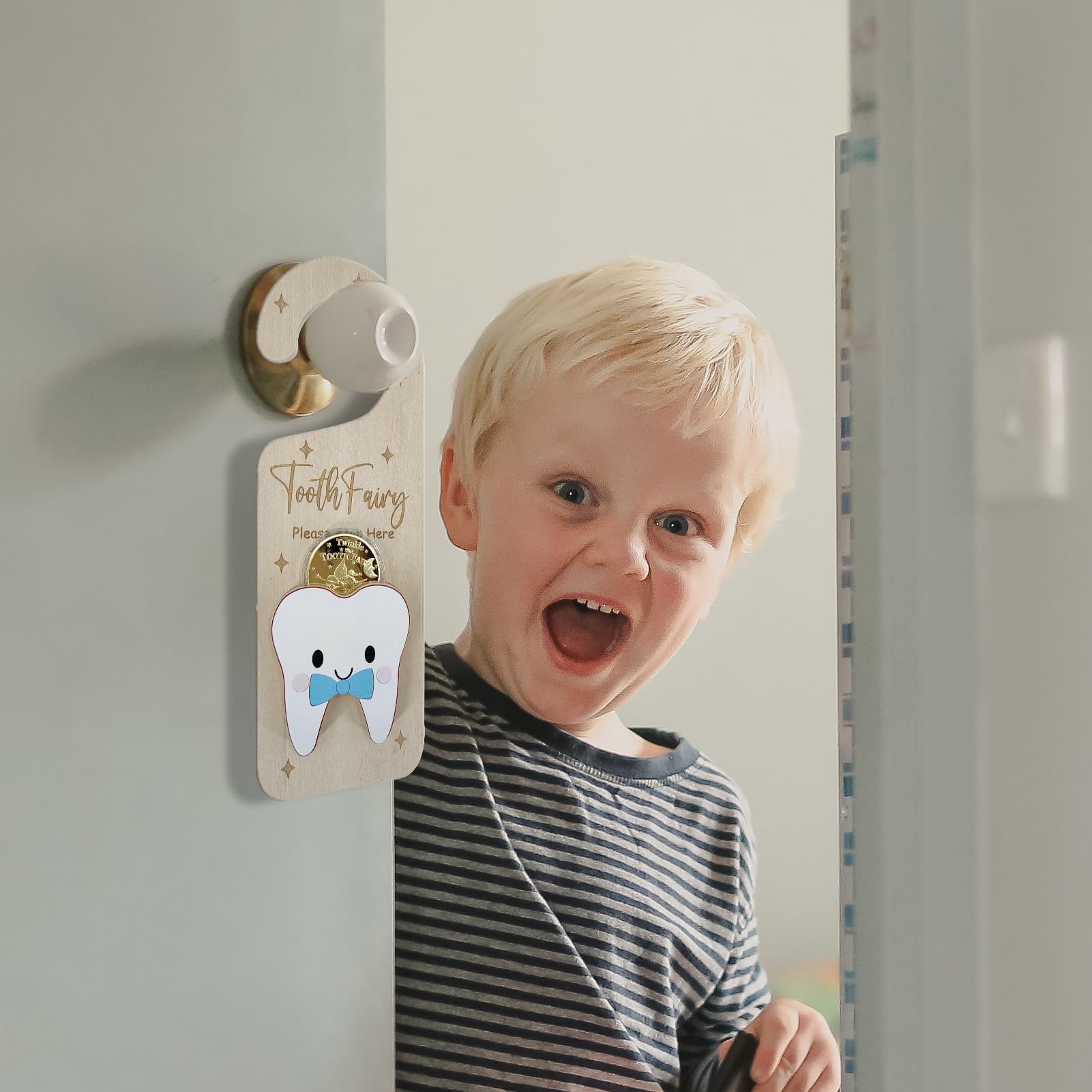 PAMBO Wooden Tooth Fairy Door Hanger with Tooth Coins - Magical Lost Tooth Holder for Kids | Perfect First Tooth Keepsake & Bedroom Decor (Blue)