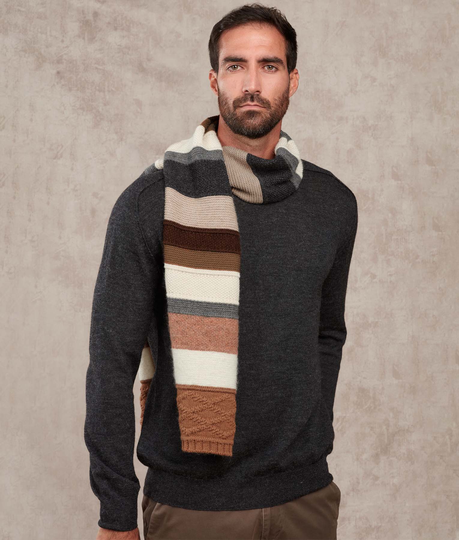 Stylish Striped Scarf for Women & Men - Soft Winter Fashion Accessory - Perfect for Cold Weather, Outfits & Gift Giving