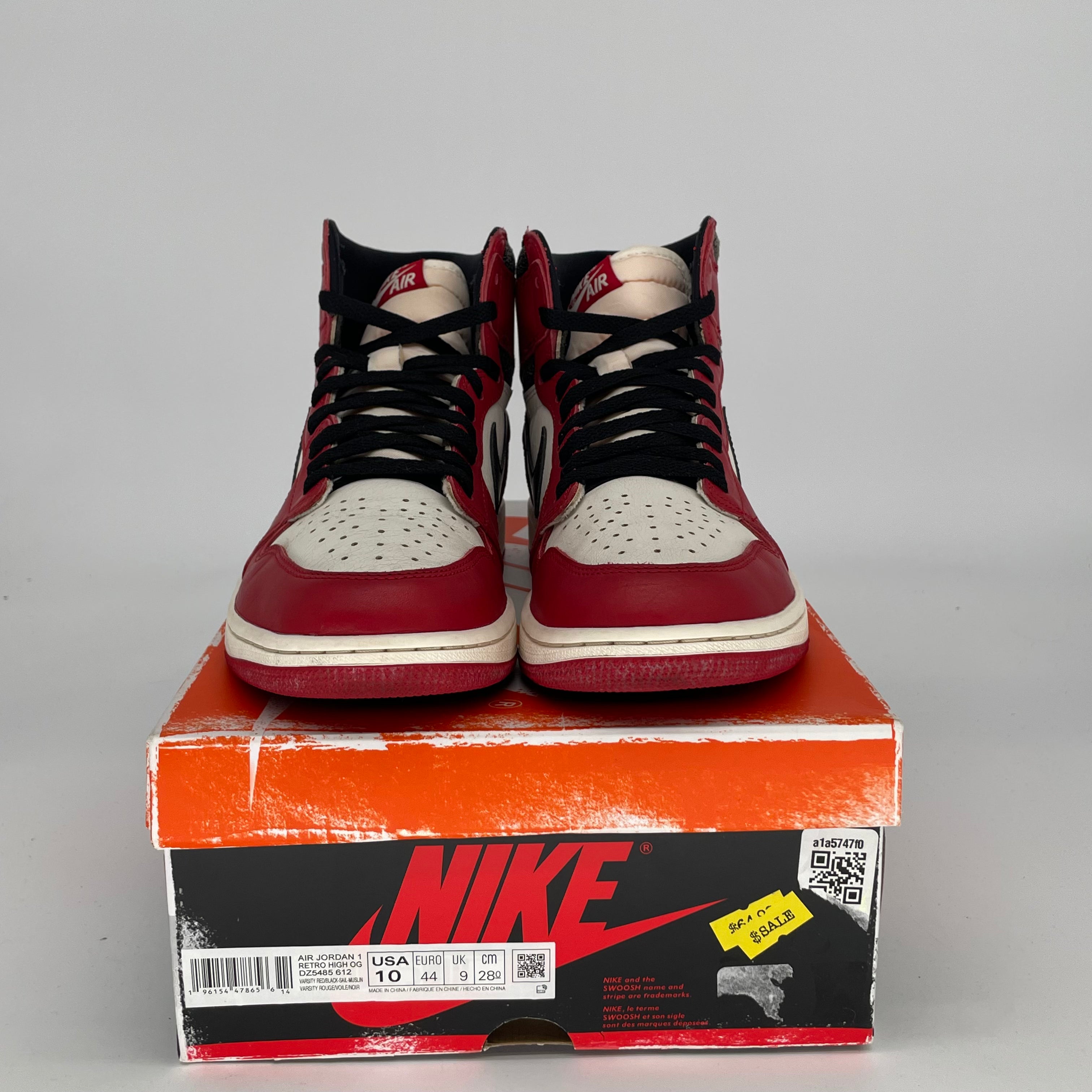 Original Title: AIR JORDAN 1 CHICAGO LOST AND FOUND SIZE 10/11.5W DZ5485 612   Optimized Title: **Authentic Air Jordan 1 Retro High OG 'Chicago Lost & Found' Sneakers - Men's Size 10 / Women's 11.5W (DZ5485-612) - Perfect for Streetwear & Basketball Fashion**