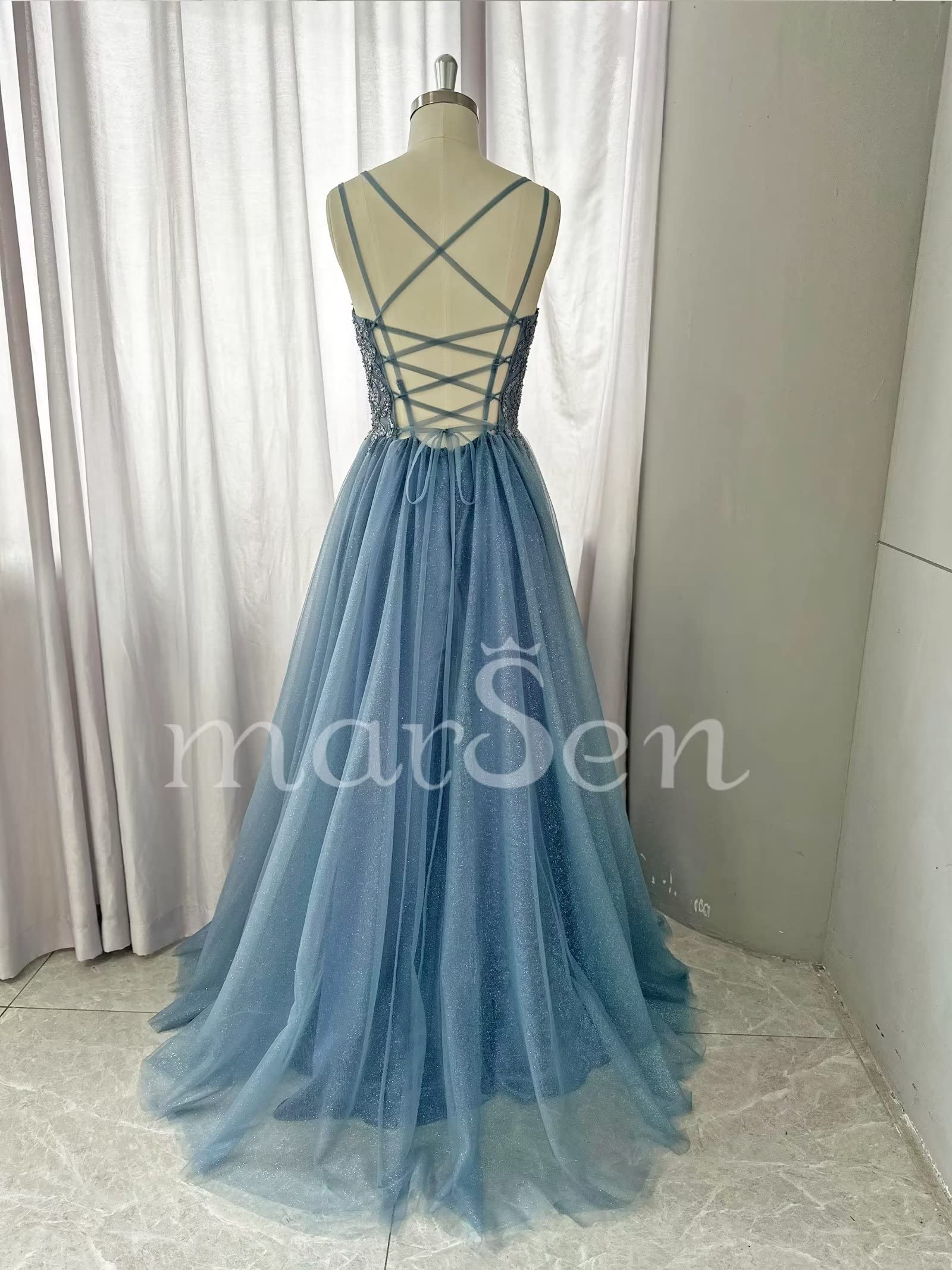 Sparkly V-Neck Tulle Prom Dress with Lace Appliques - Women's A-Line Ball Gown Formal Dress with Spaghetti Straps & Thigh High Split in Red (Size 12) | Perfect for Homecoming, Prom Night, Evening Gala & Special Occasions